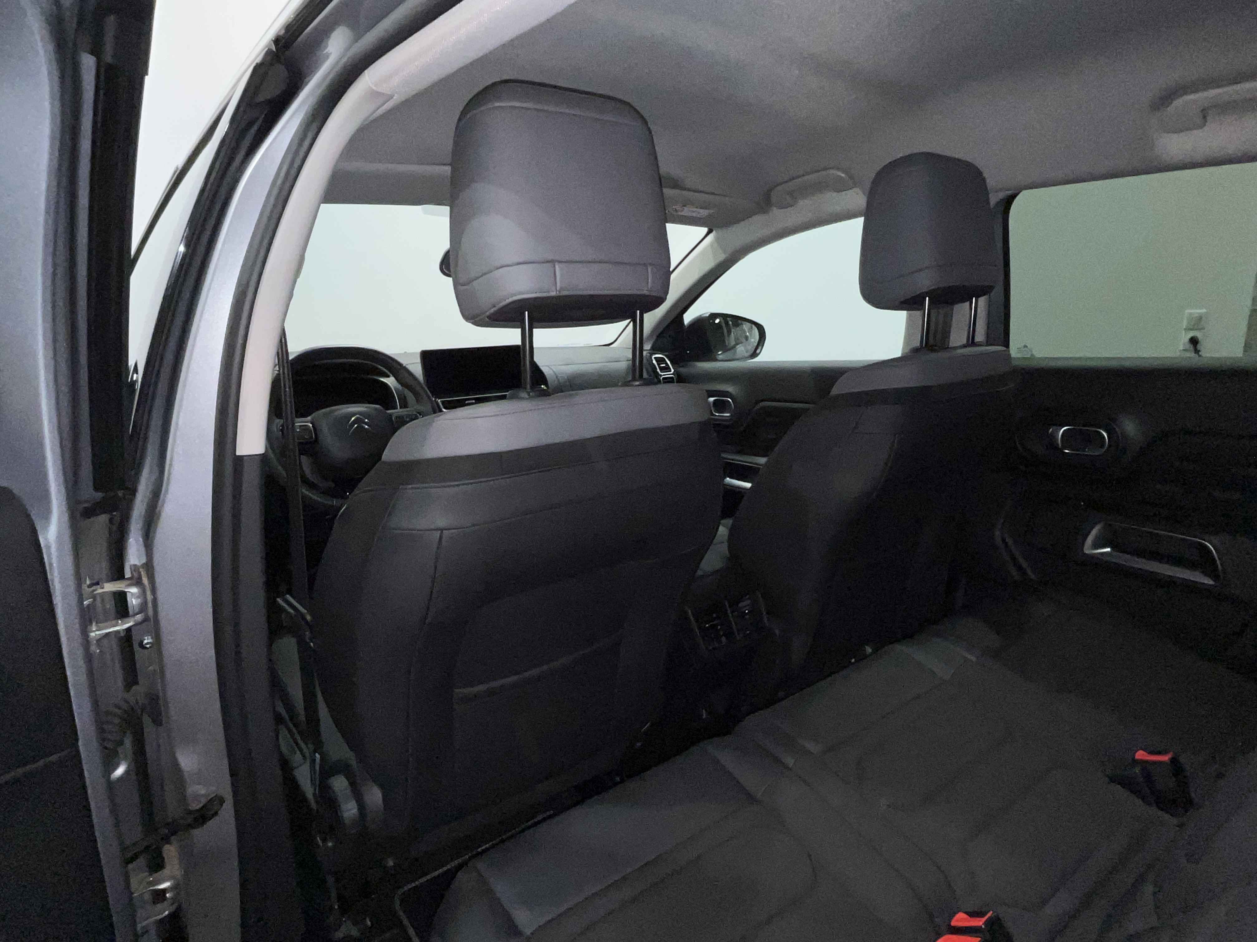 Photo 39 du véhicule CITROEN C5 AIRCROSS