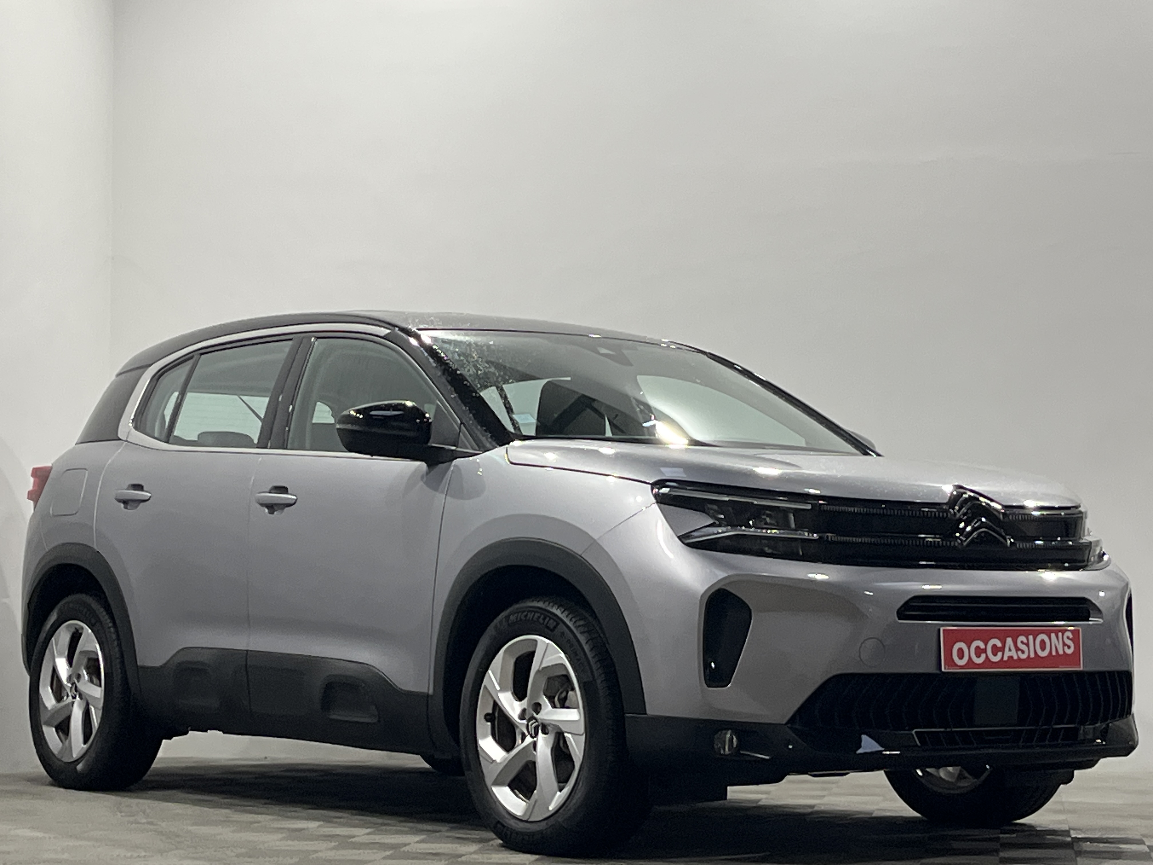 Photo 2 du véhicule CITROEN C5 AIRCROSS