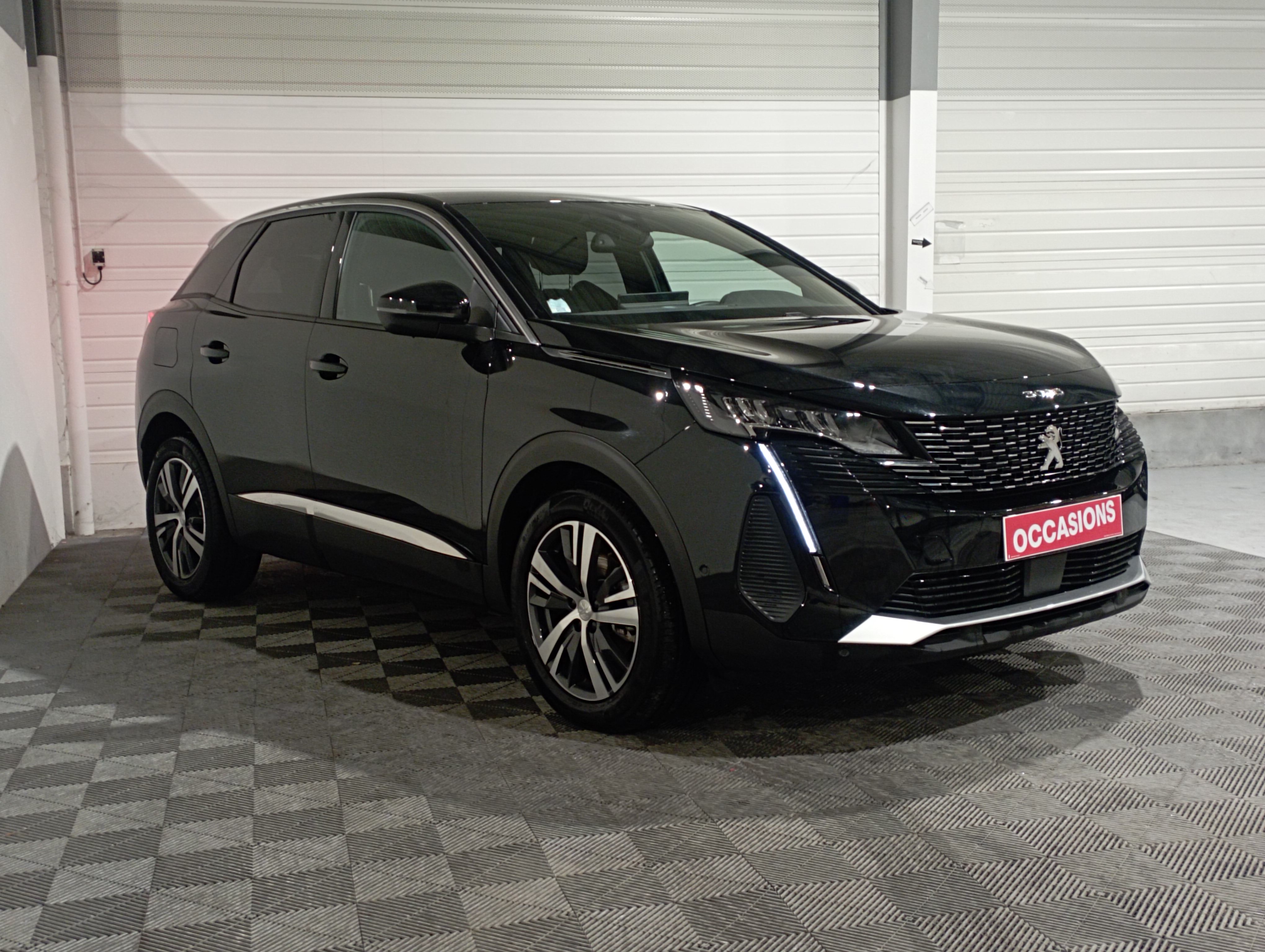 Photo 3 du véhicule PEUGEOT 3008