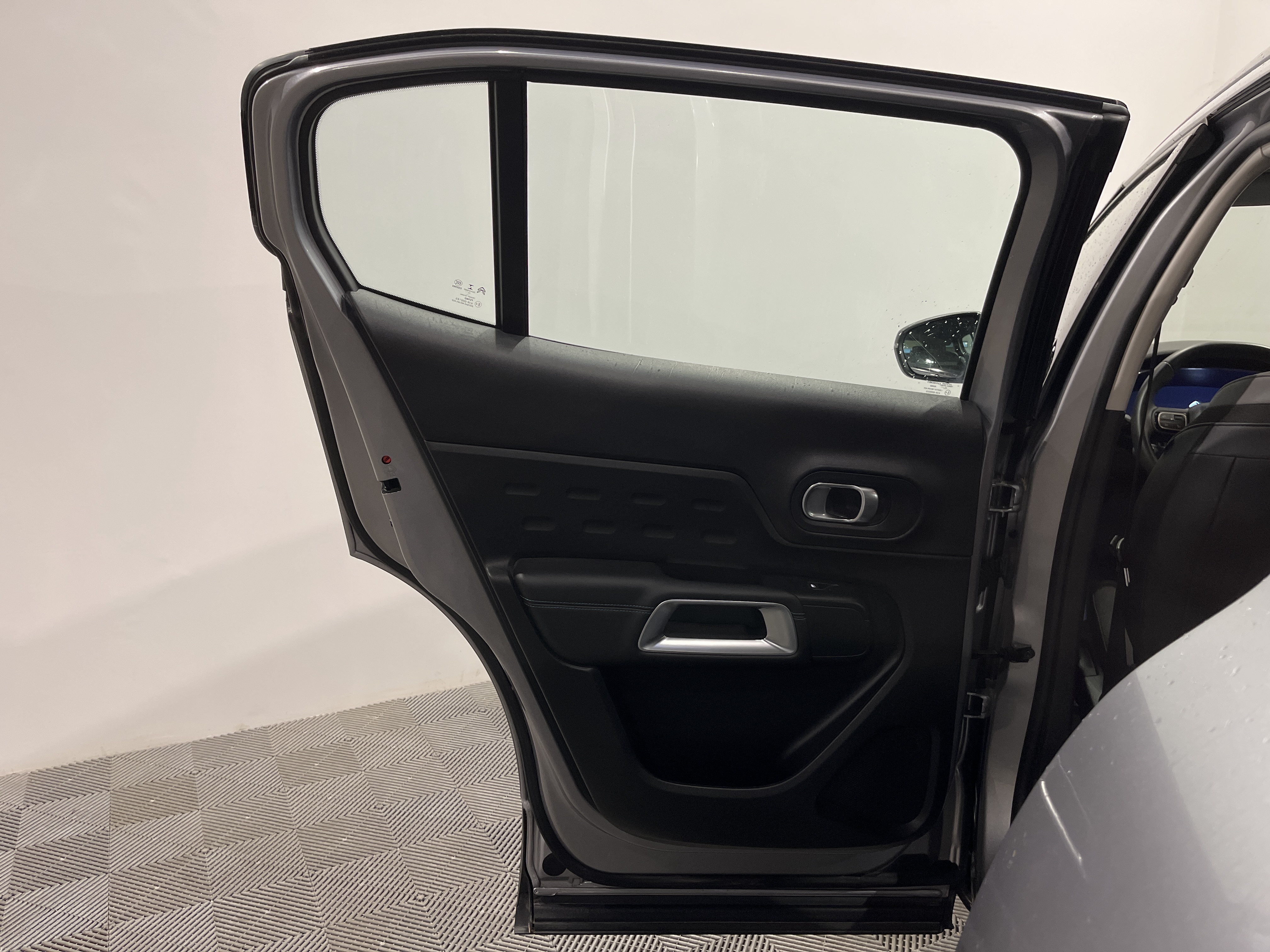 Photo 38 du véhicule CITROEN C5 AIRCROSS