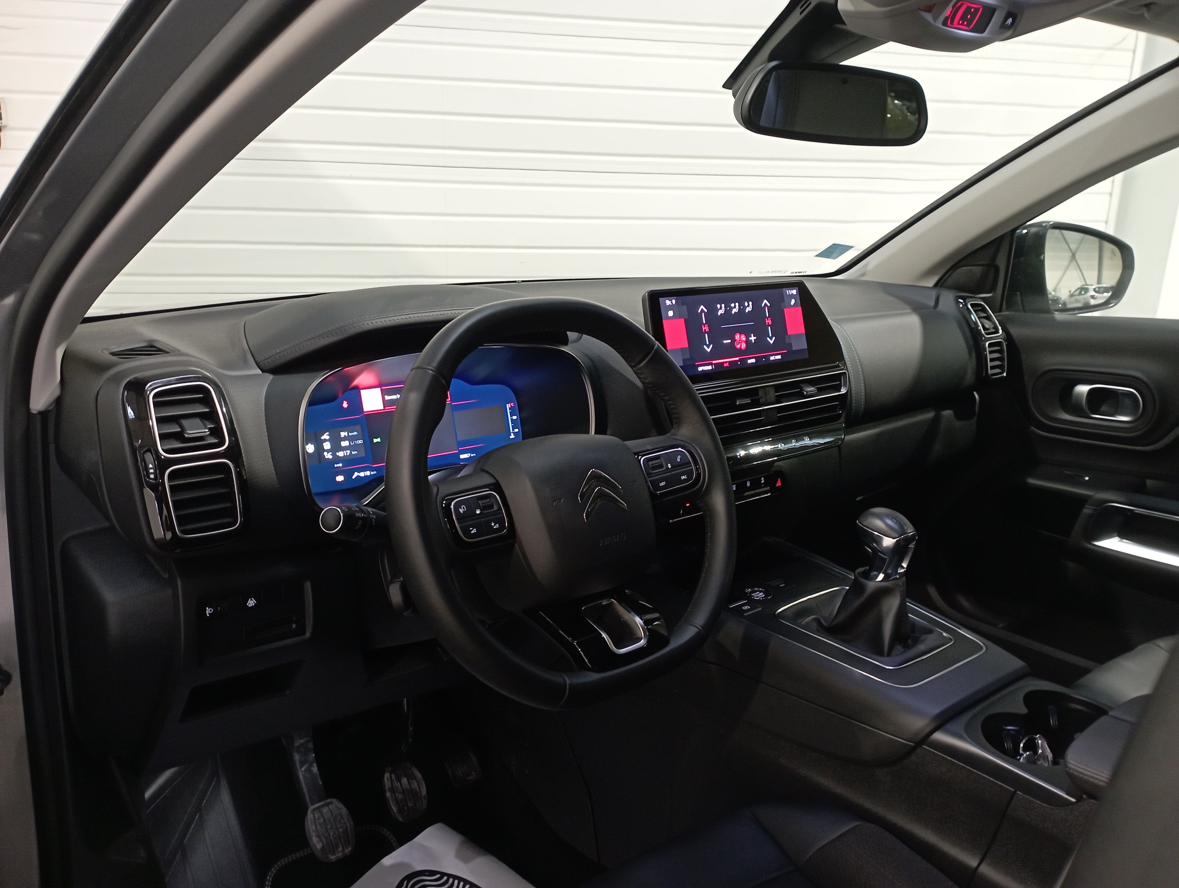 Photo 11 du véhicule CITROEN C5 AIRCROSS