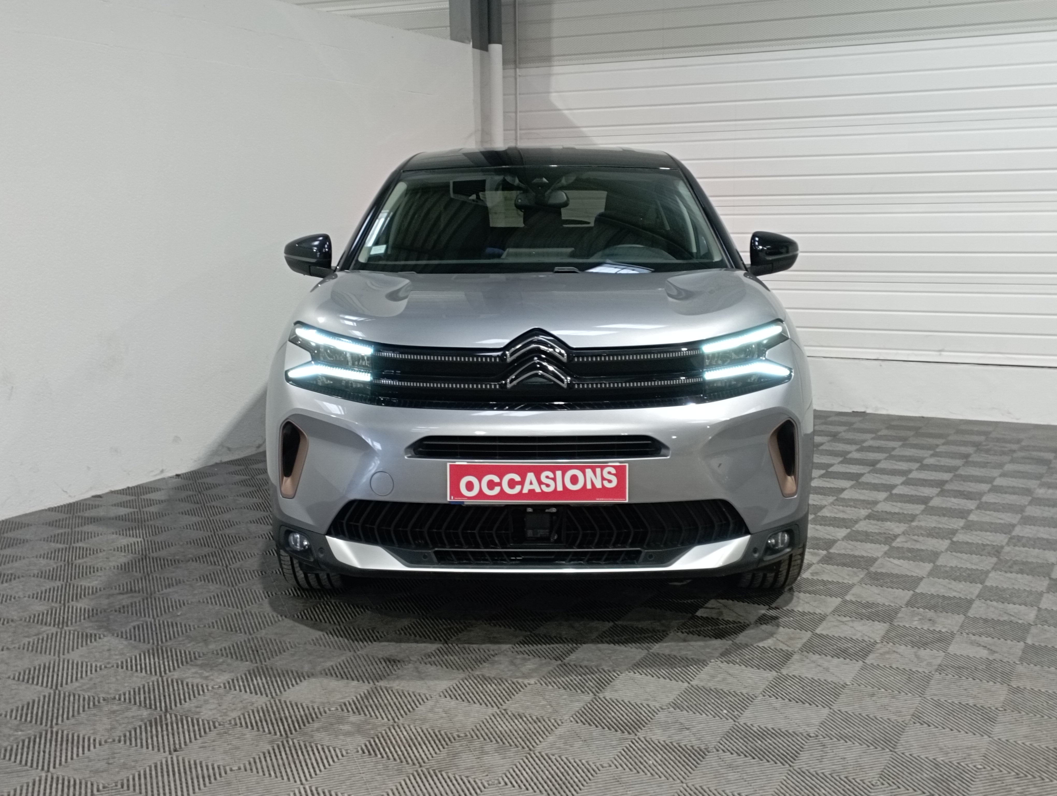 Photo 2 du véhicule CITROEN C5 AIRCROSS