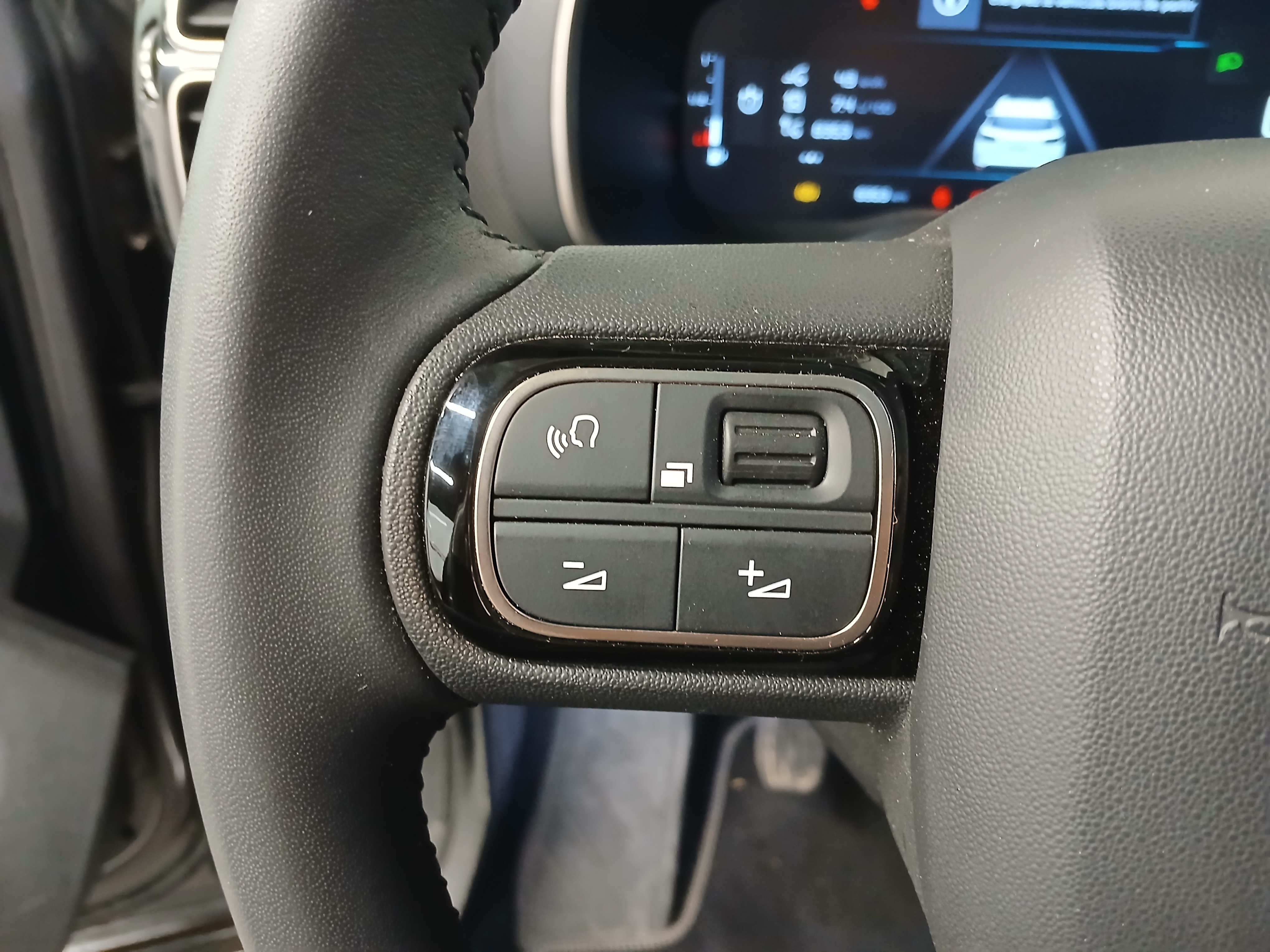 Photo 30 du véhicule CITROEN C5 AIRCROSS
