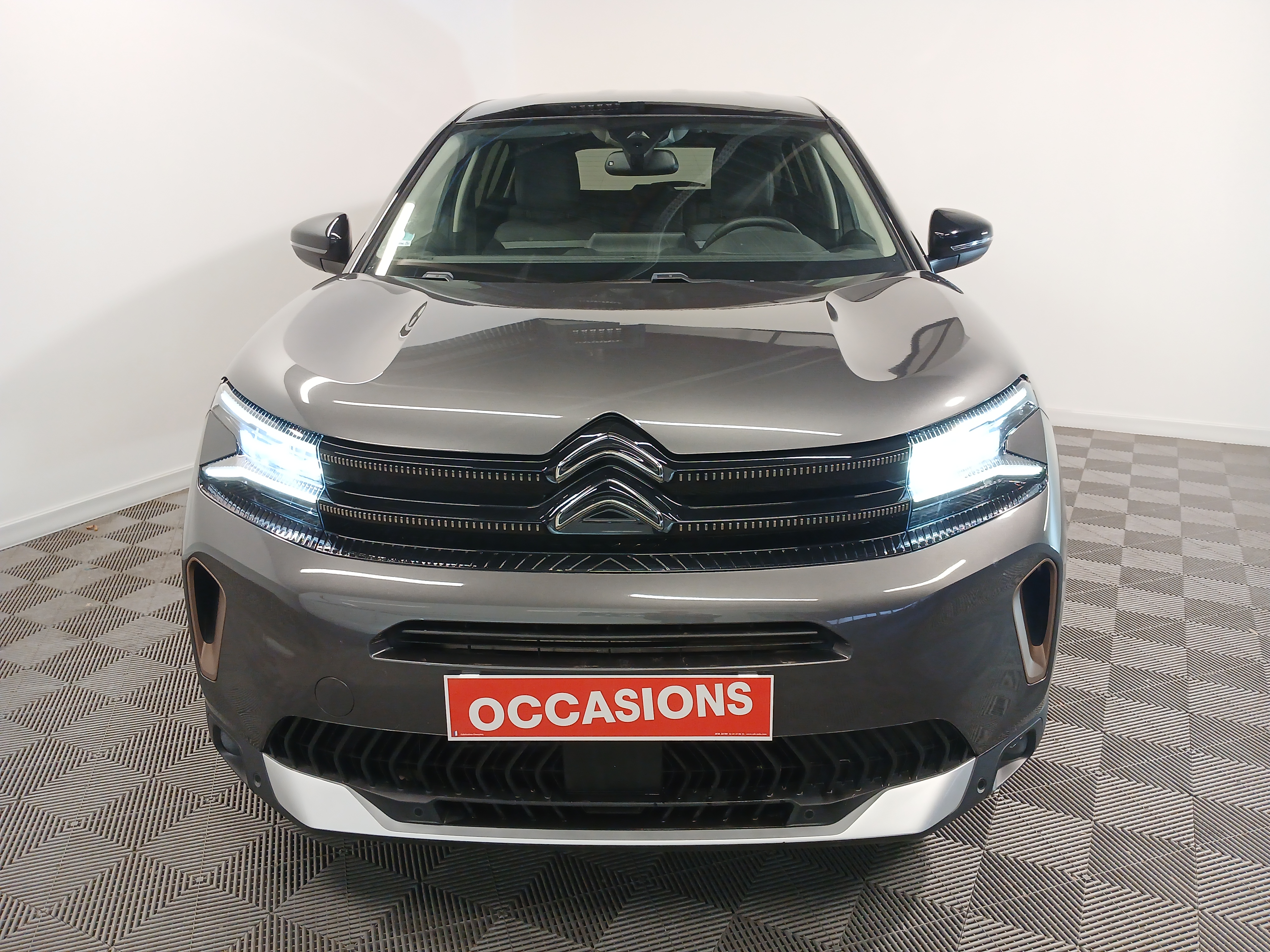 Photo 2 du véhicule CITROEN C5 AIRCROSS