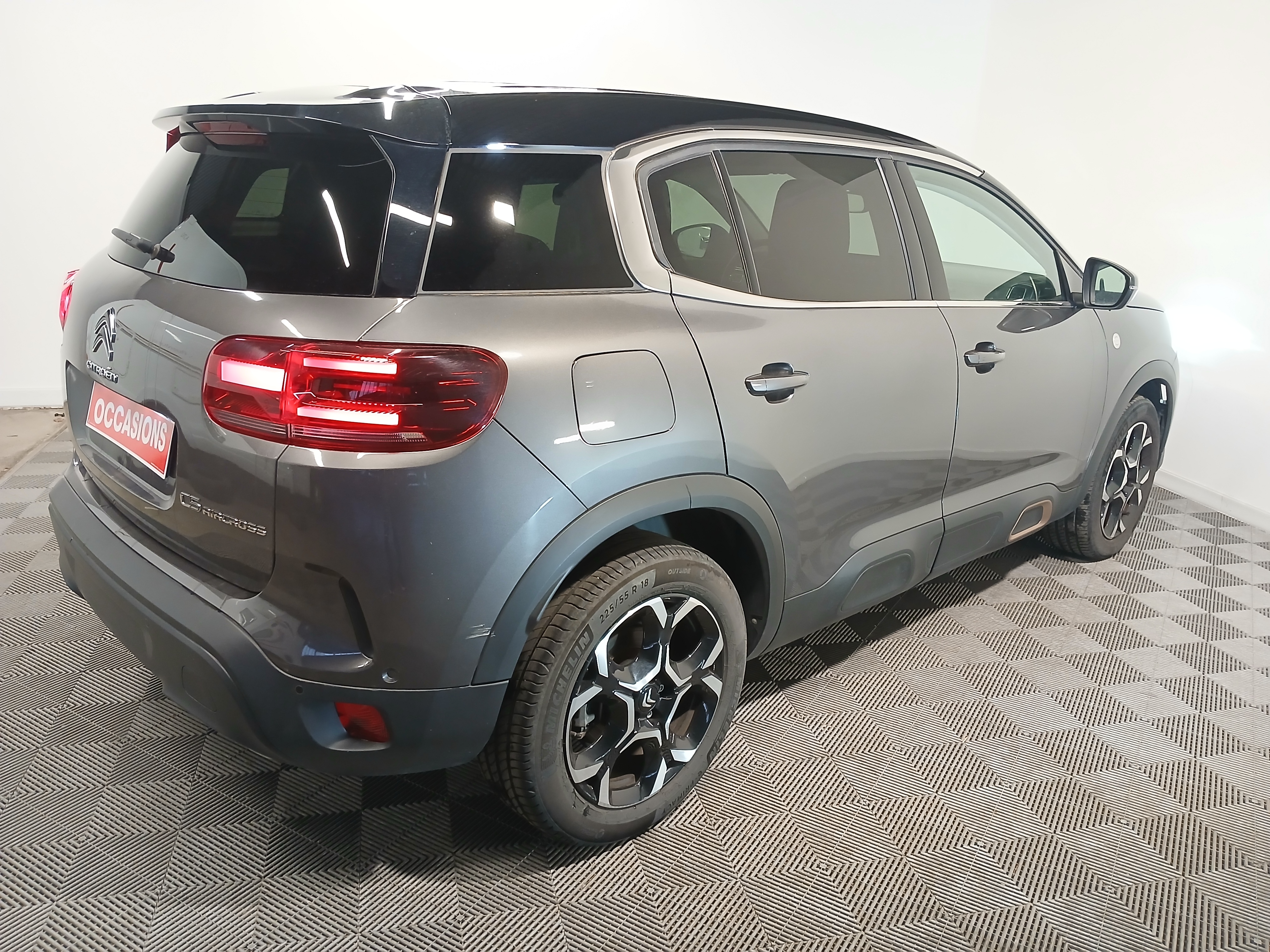 Photo 5 du véhicule CITROEN C5 AIRCROSS