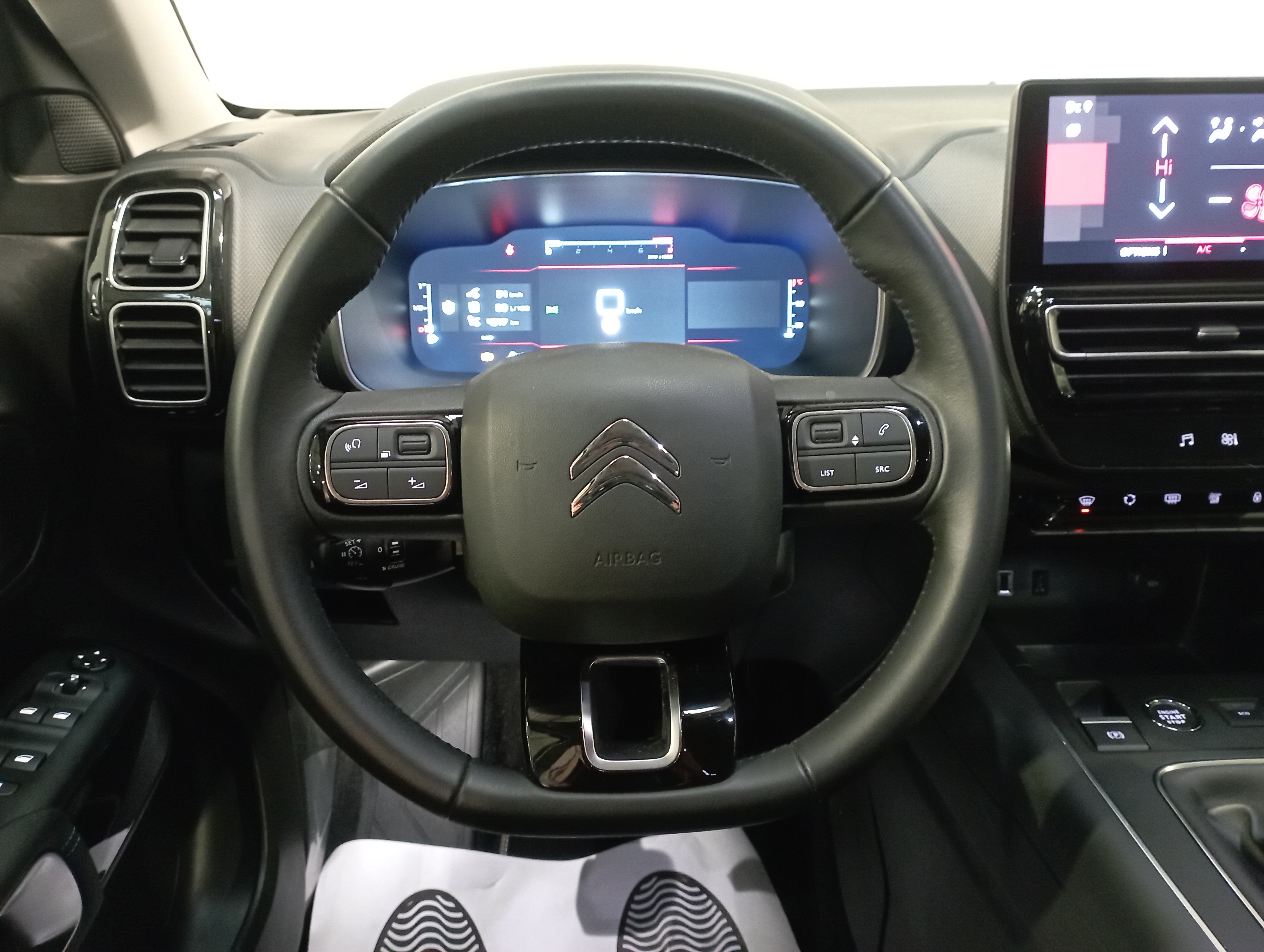 Photo 14 du véhicule CITROEN C5 AIRCROSS