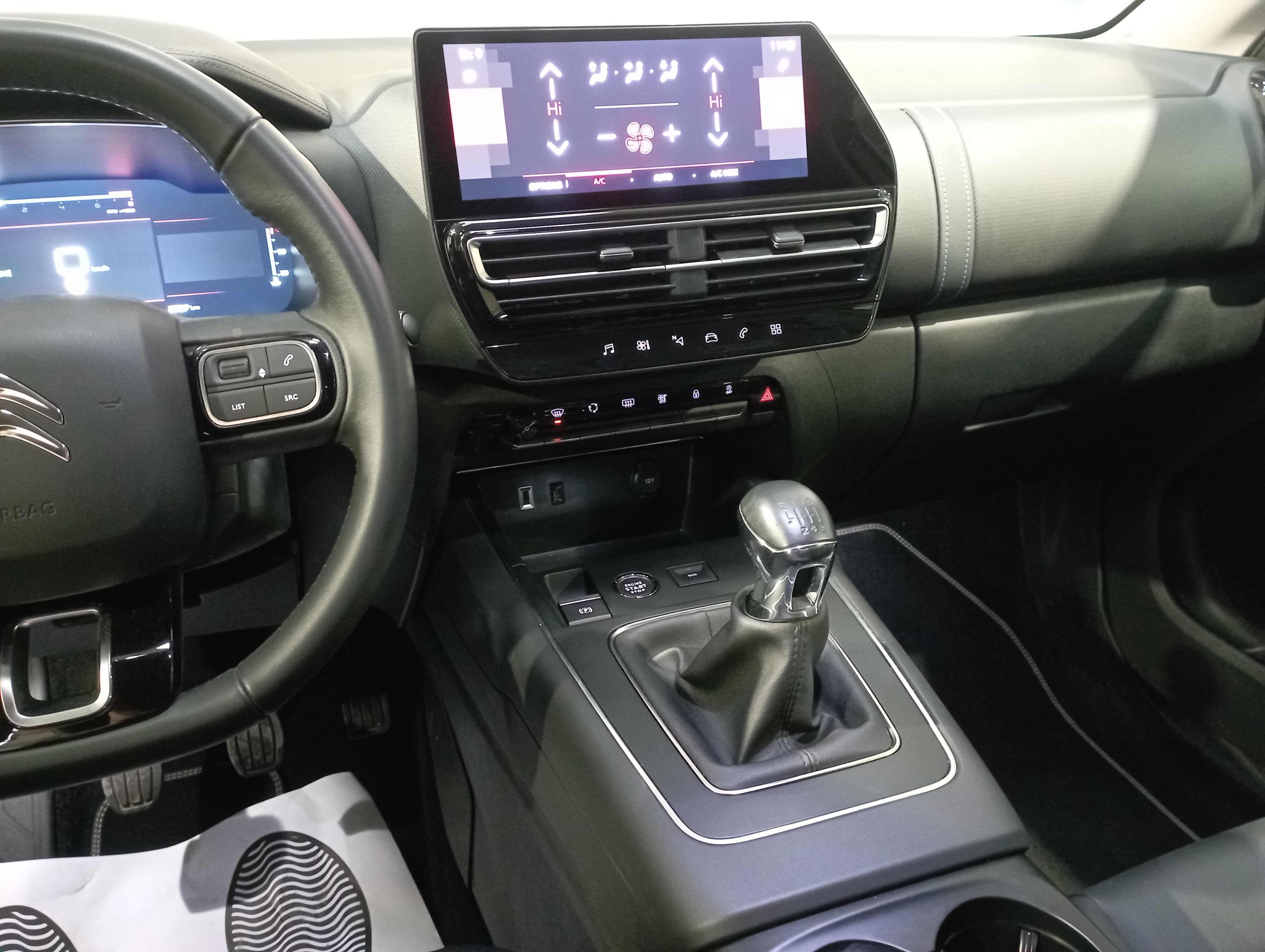 Photo 15 du véhicule CITROEN C5 AIRCROSS