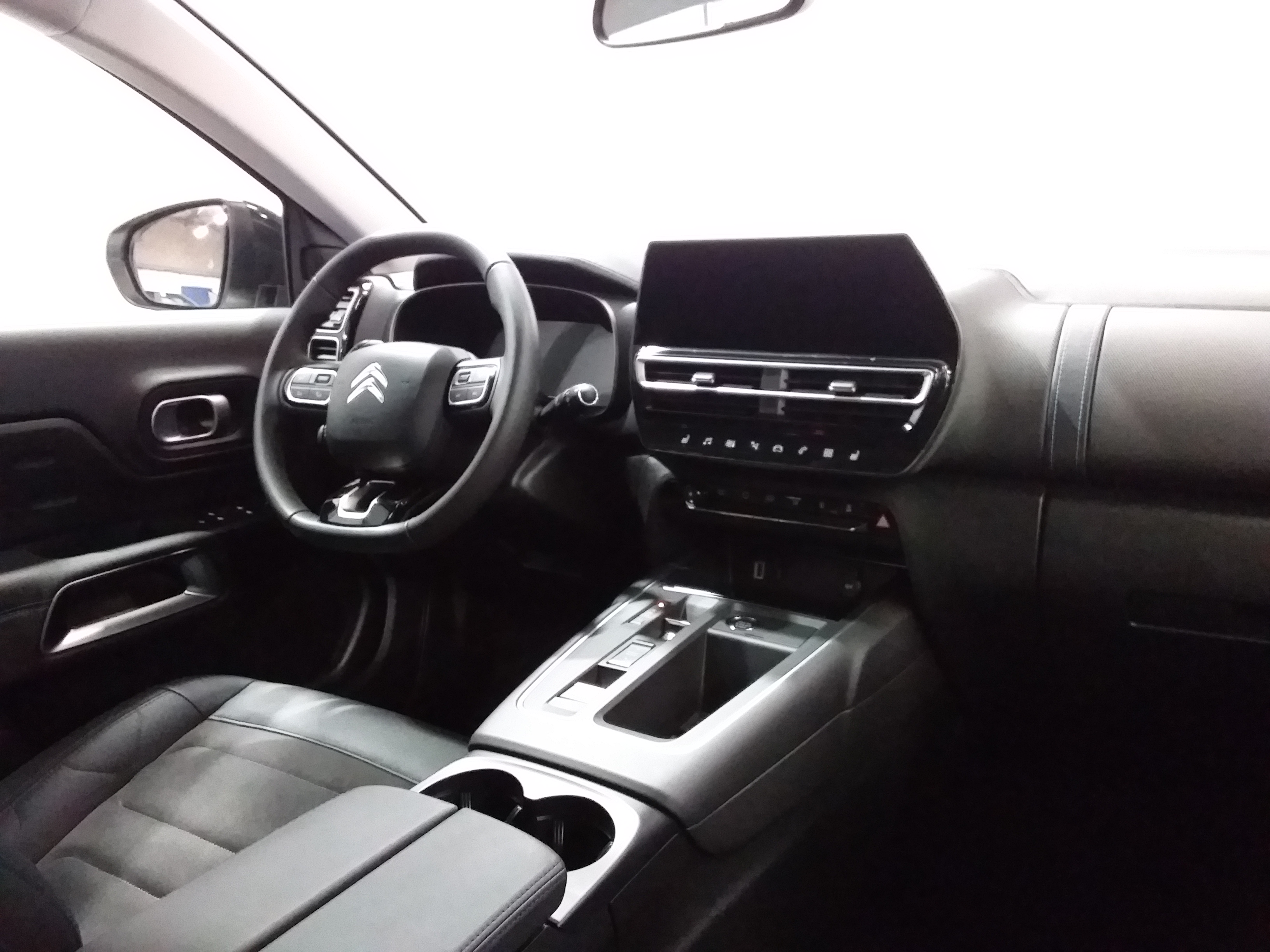 Photo 9 du véhicule CITROEN C5 AIRCROSS