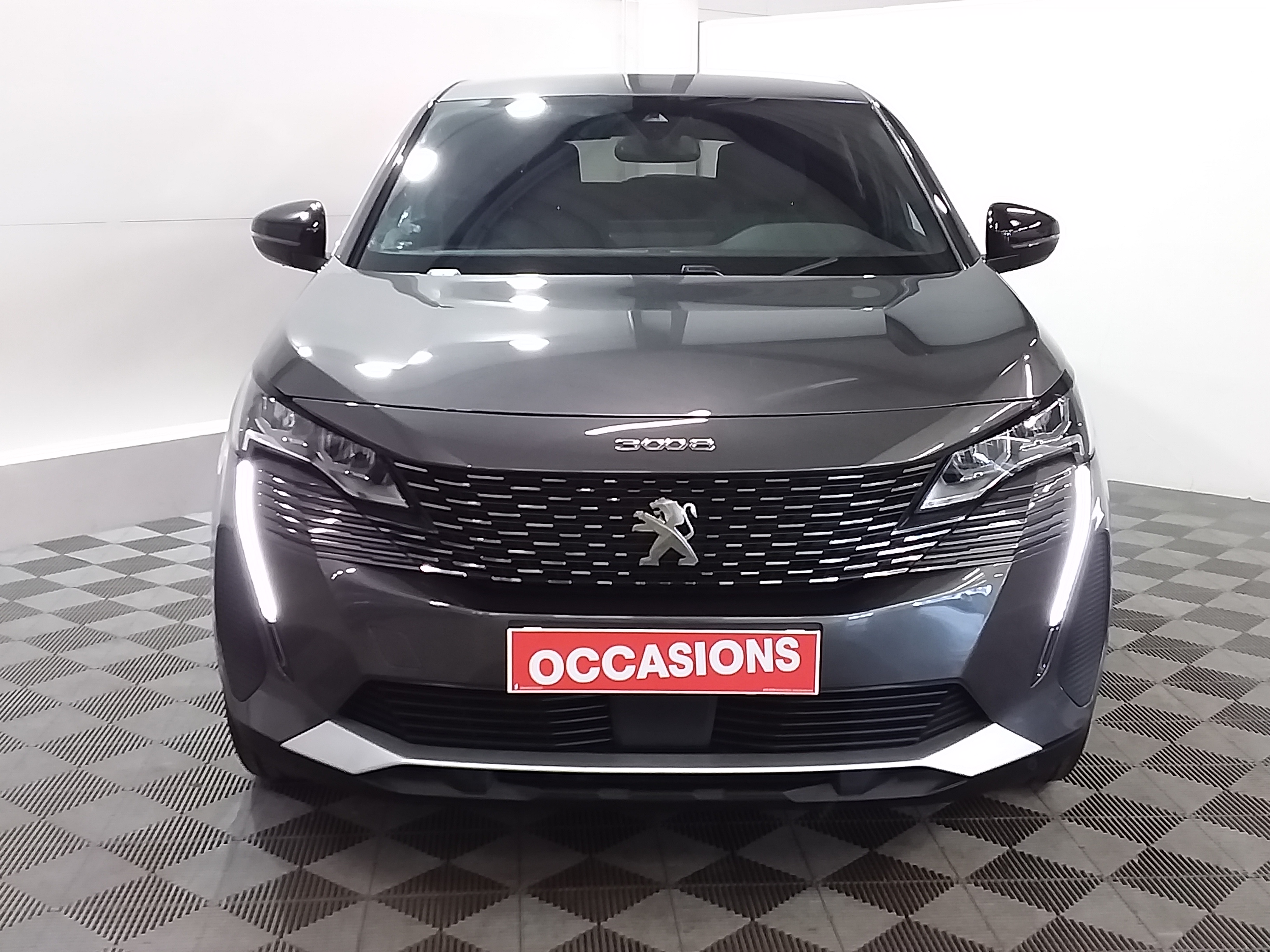 Photo 2 du véhicule PEUGEOT 3008