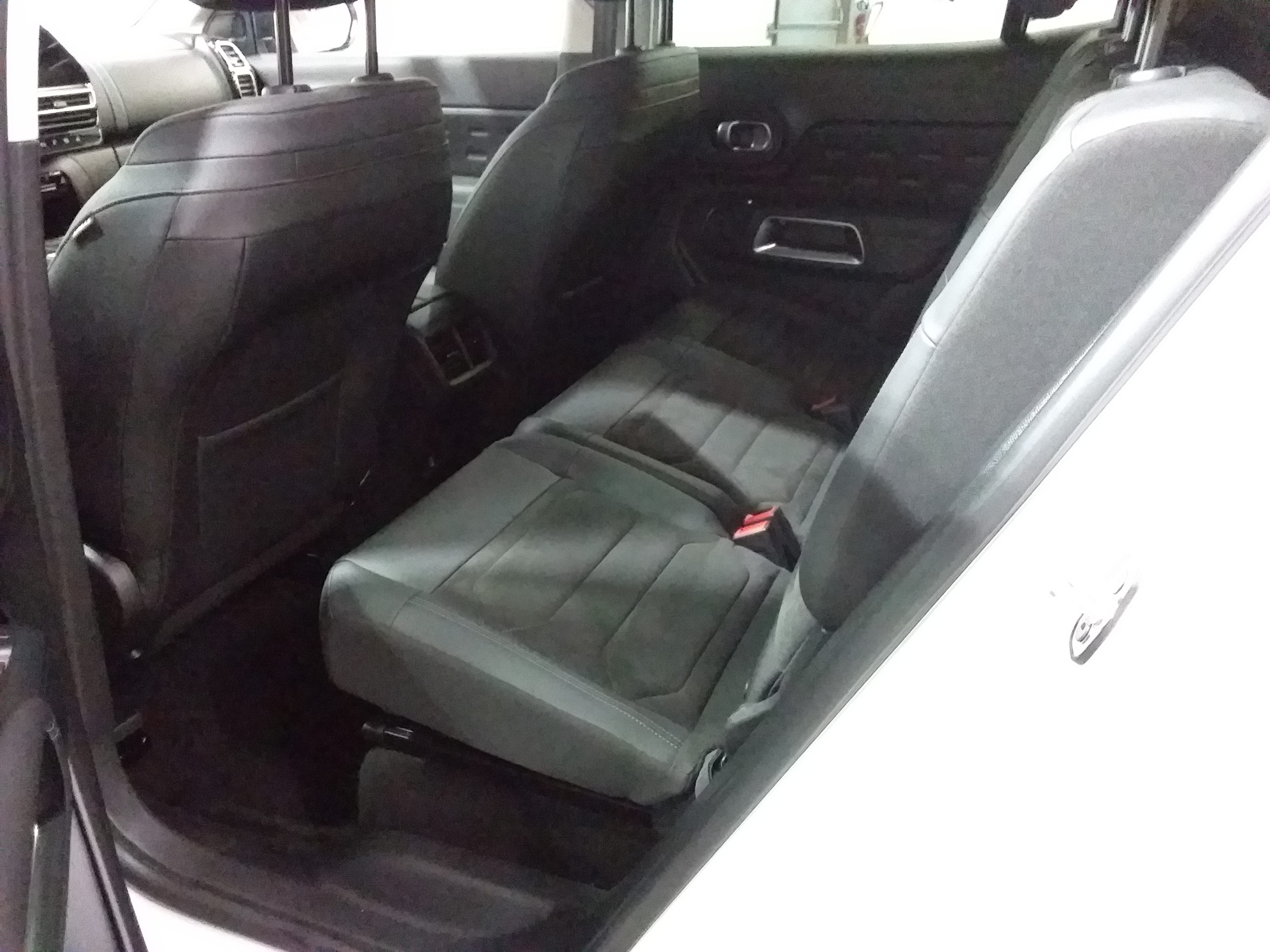 Photo 29 du véhicule CITROEN C5 AIRCROSS