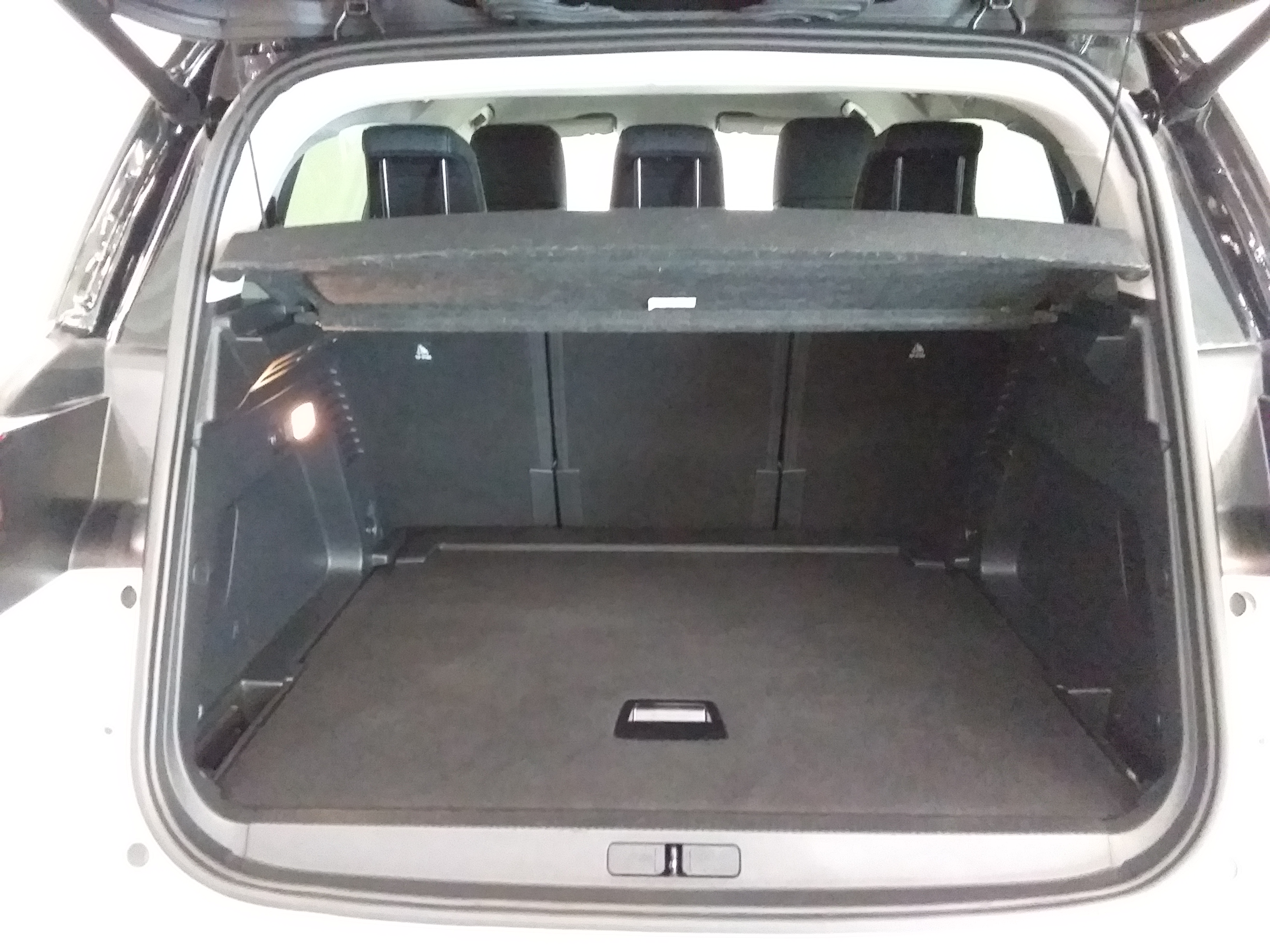 Photo 10 du véhicule CITROEN C5 AIRCROSS
