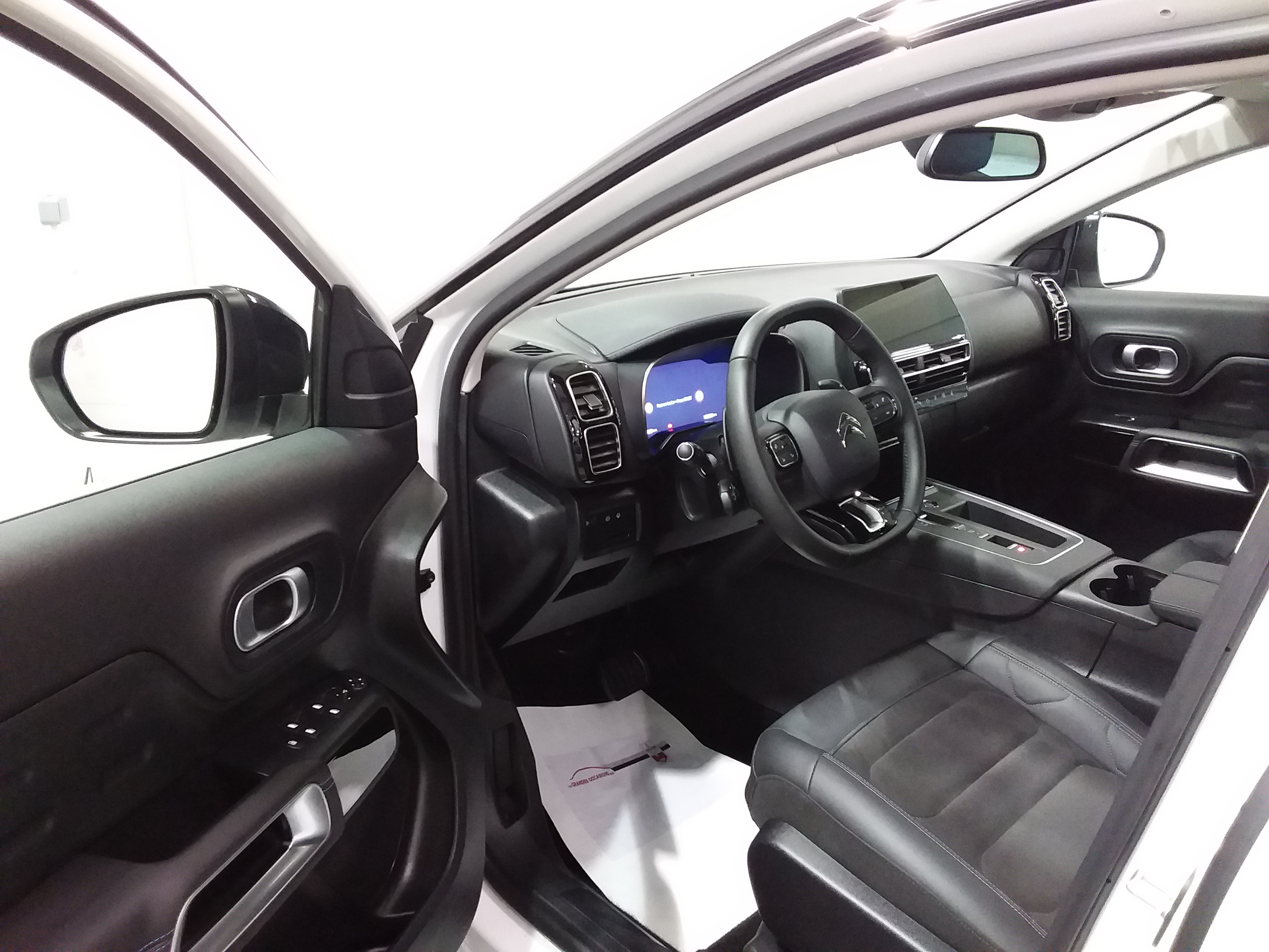 Photo 12 du véhicule CITROEN C5 AIRCROSS