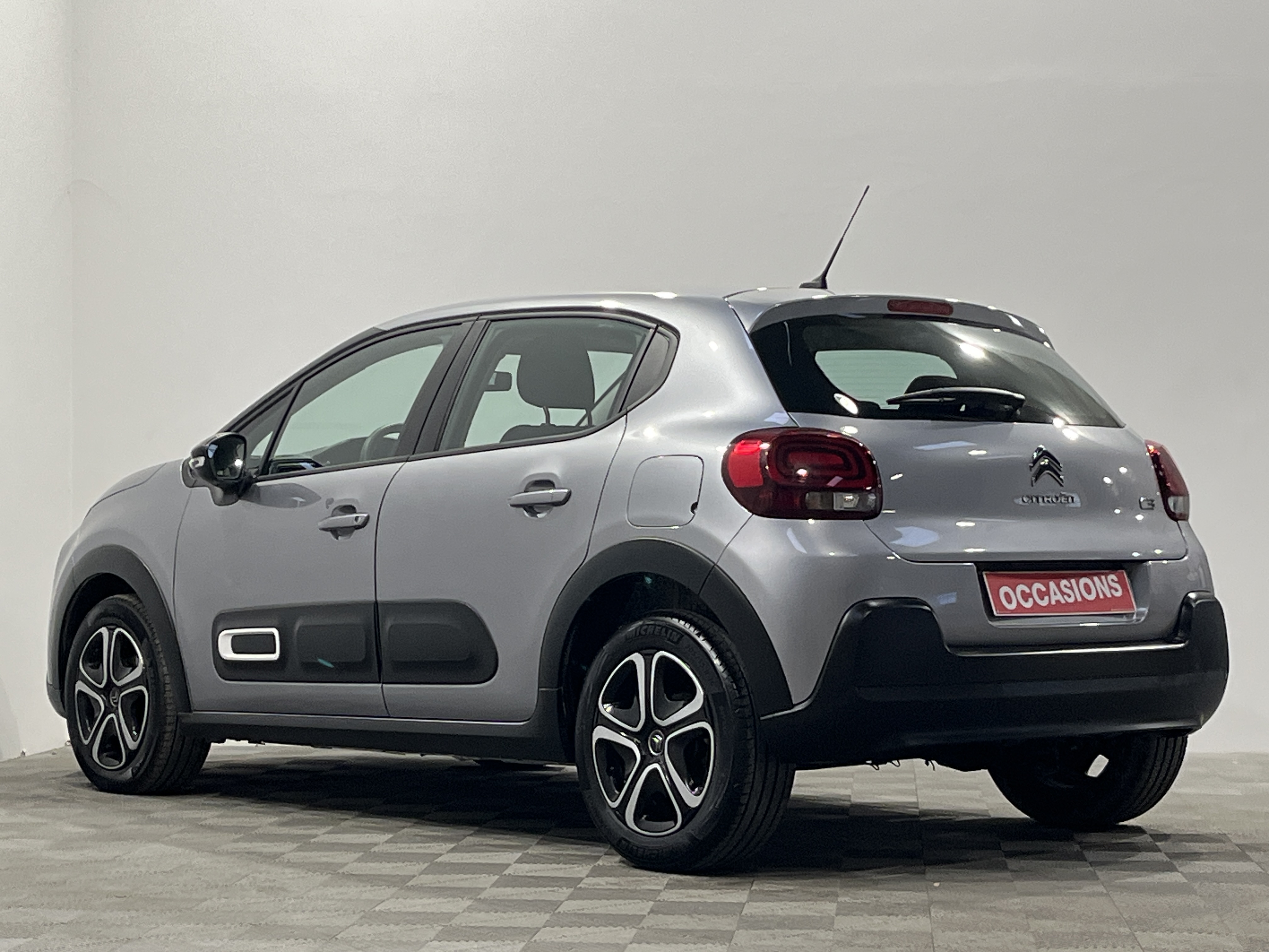 Photo 4 du véhicule CITROEN C3
