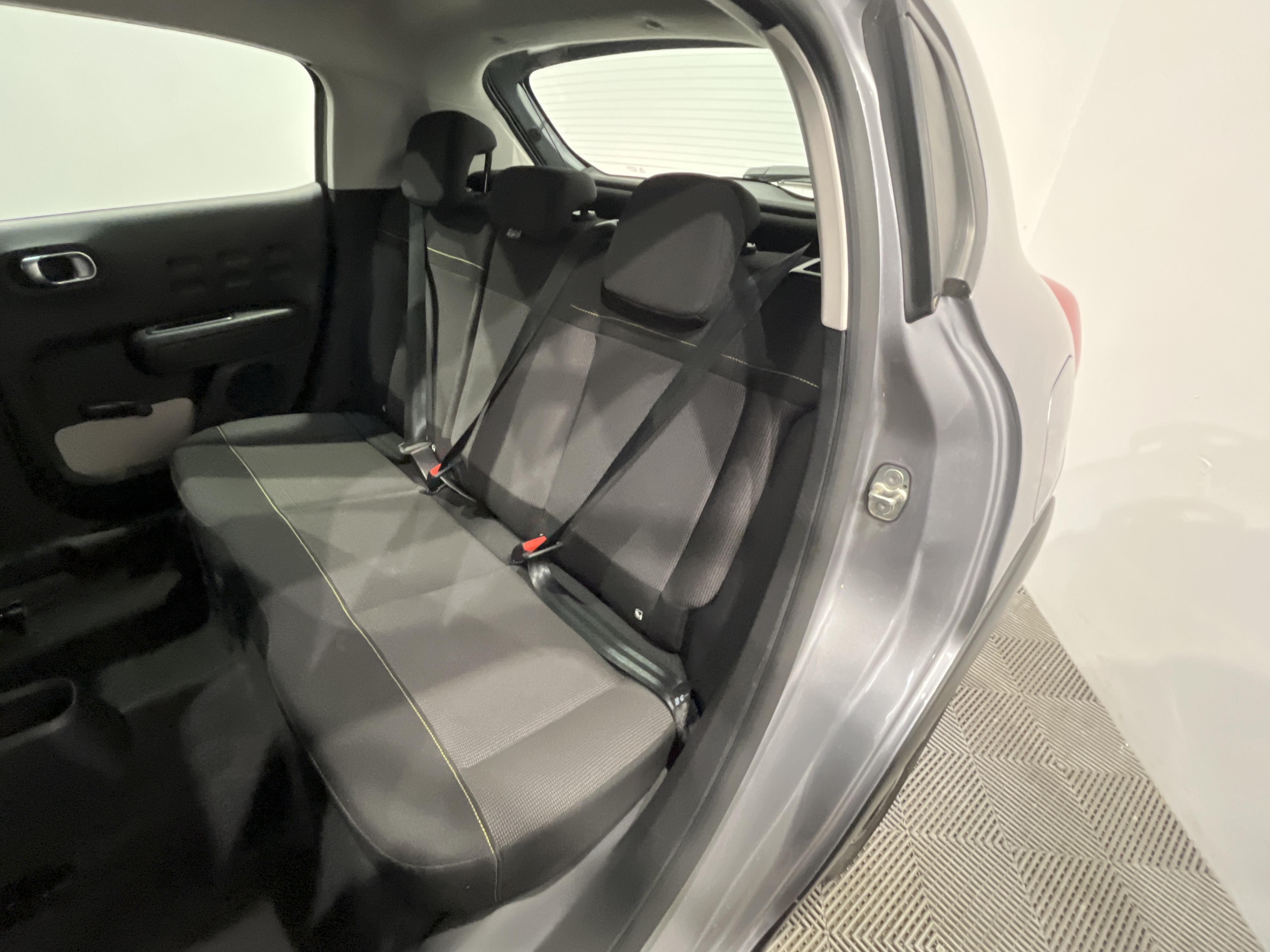 Photo 10 du véhicule CITROEN C3
