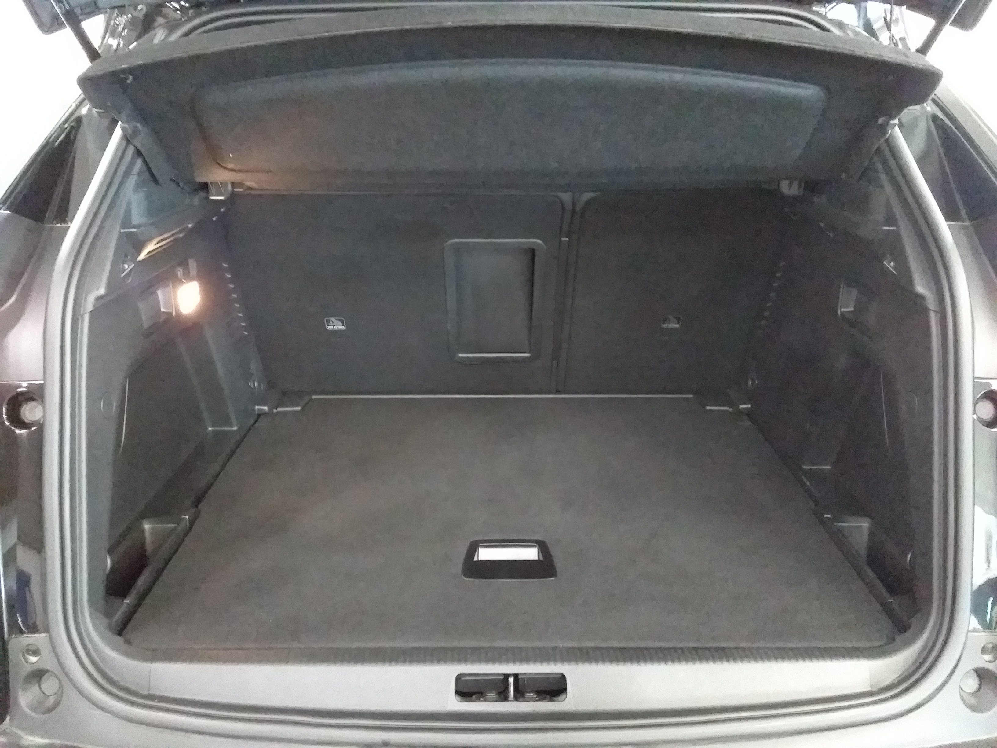 Photo 10 du véhicule PEUGEOT 3008