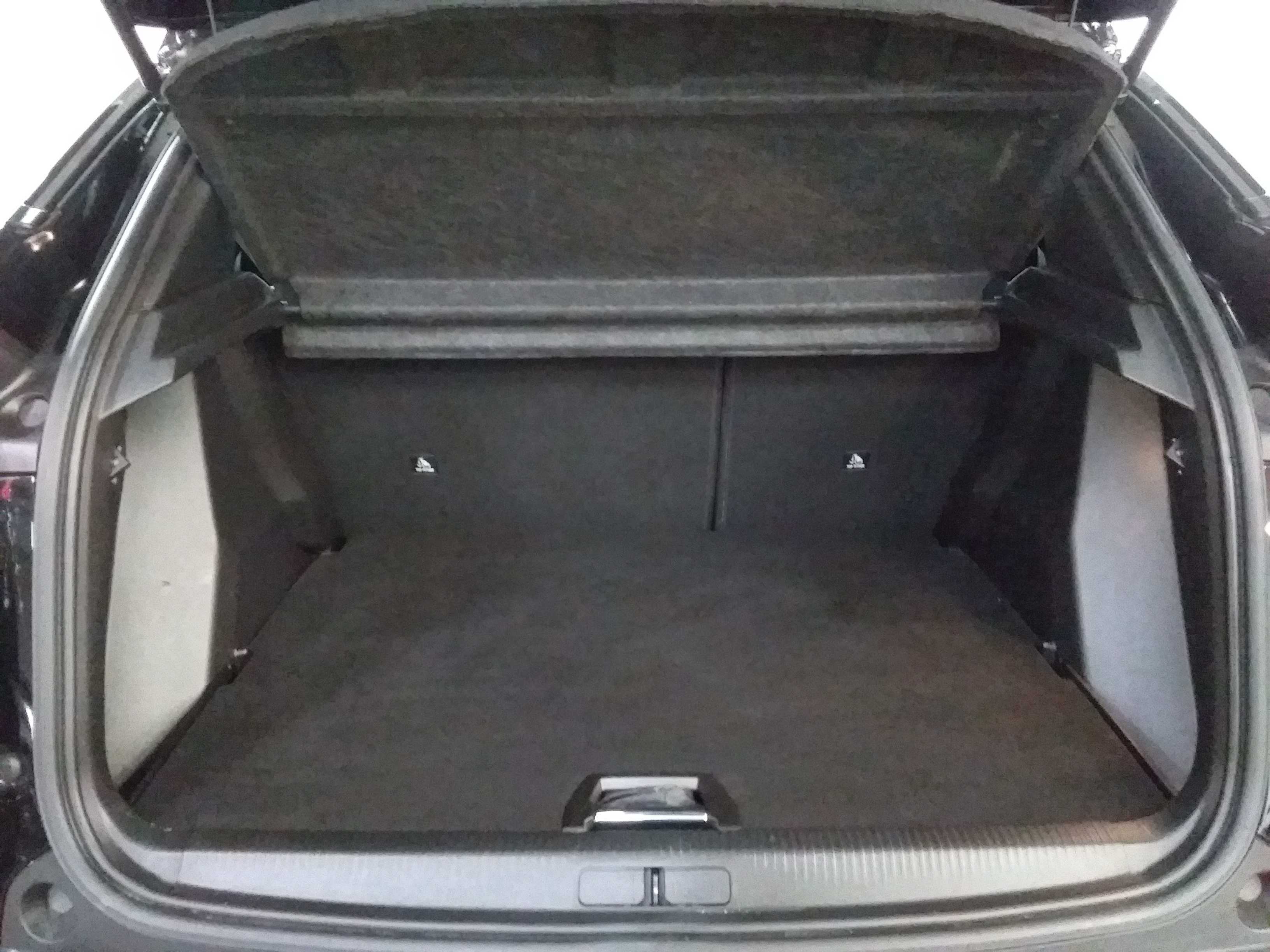 Photo 10 du véhicule PEUGEOT 2008