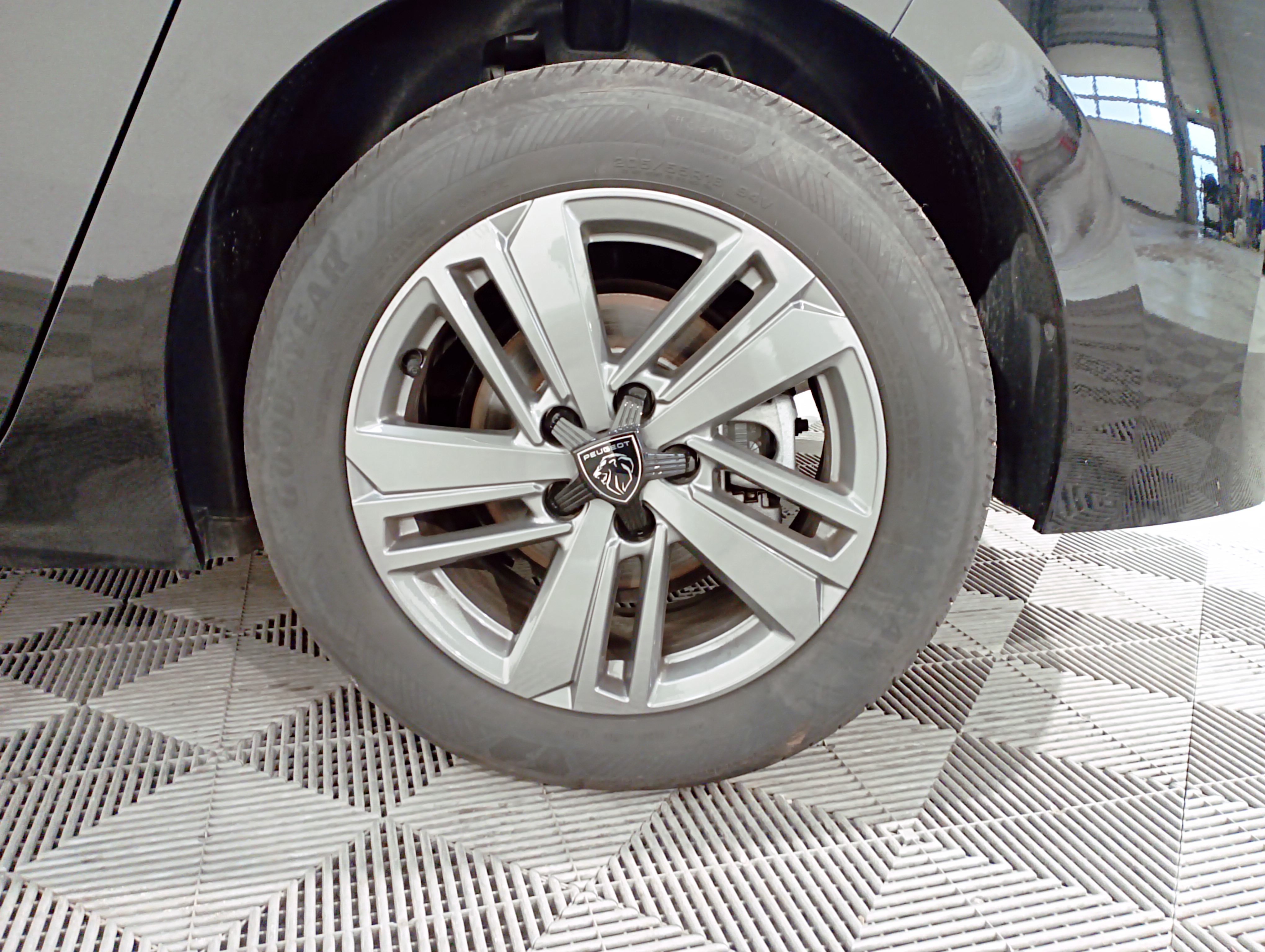 Photo 36 du véhicule PEUGEOT 308