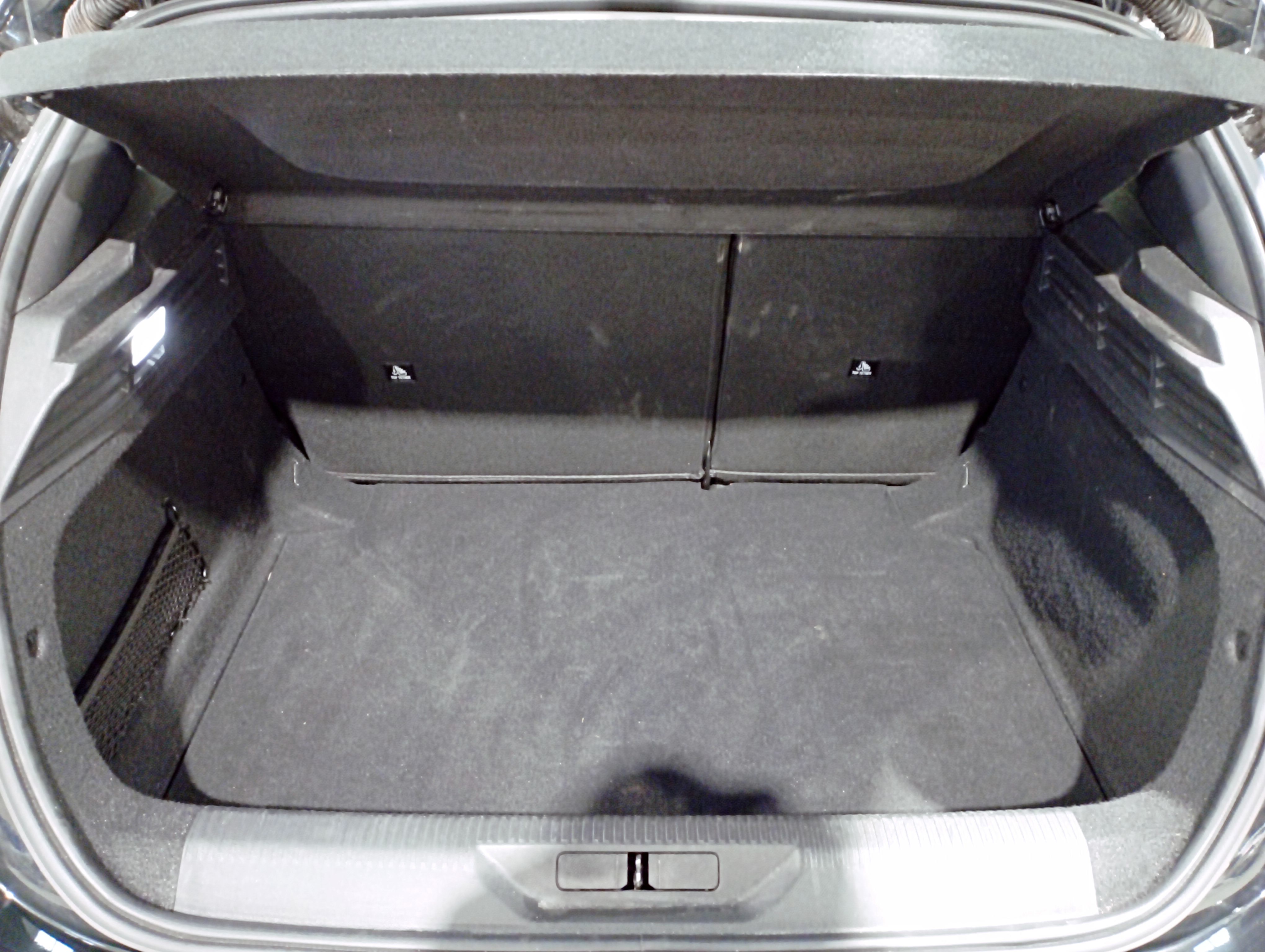 Photo 37 du véhicule PEUGEOT 308
