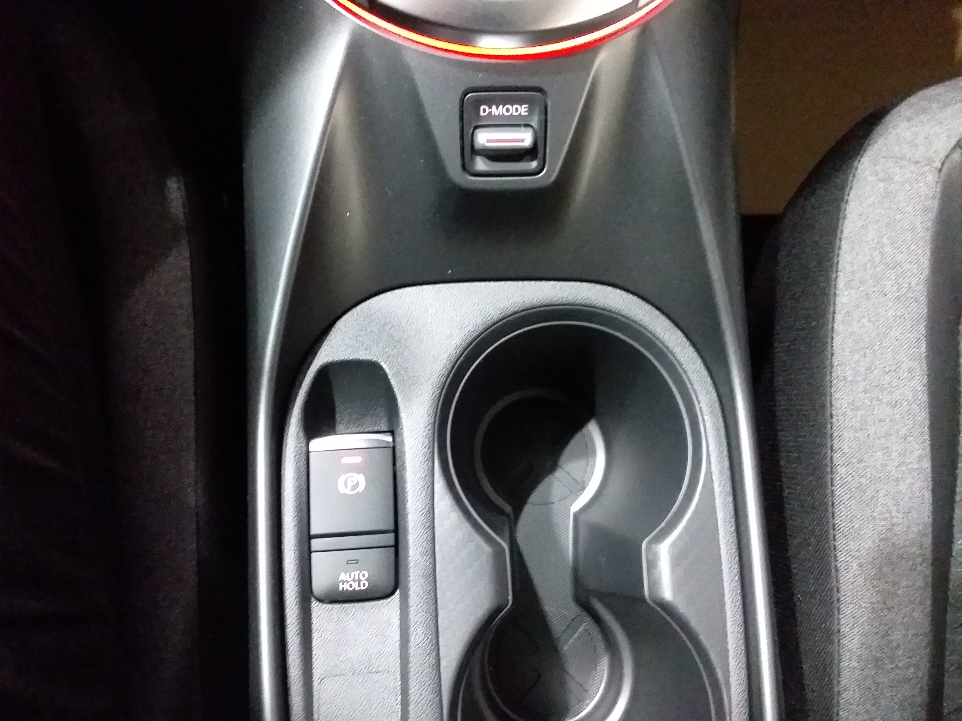 Photo 18 du véhicule NISSAN JUKE