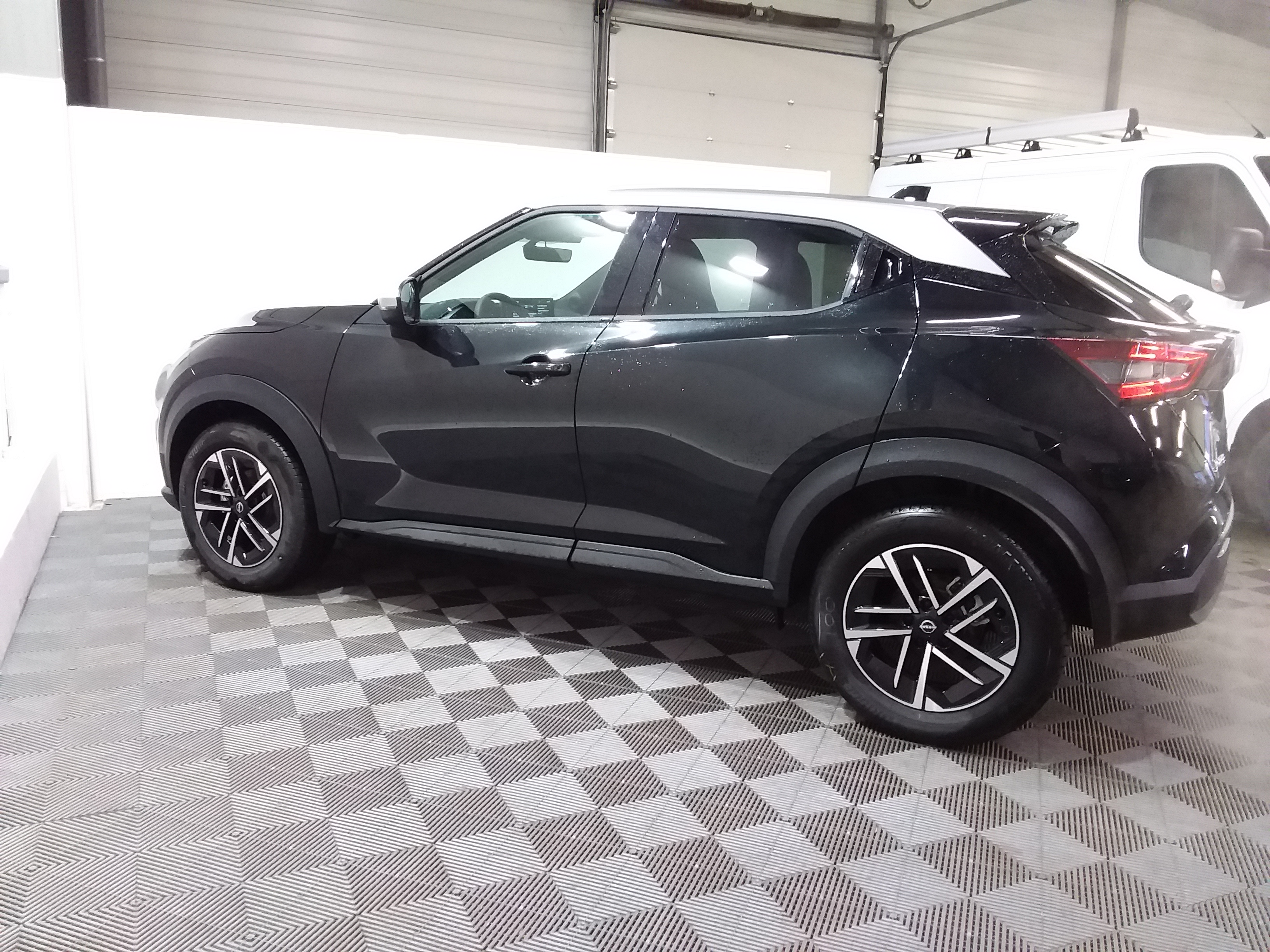 Photo 27 du véhicule NISSAN JUKE