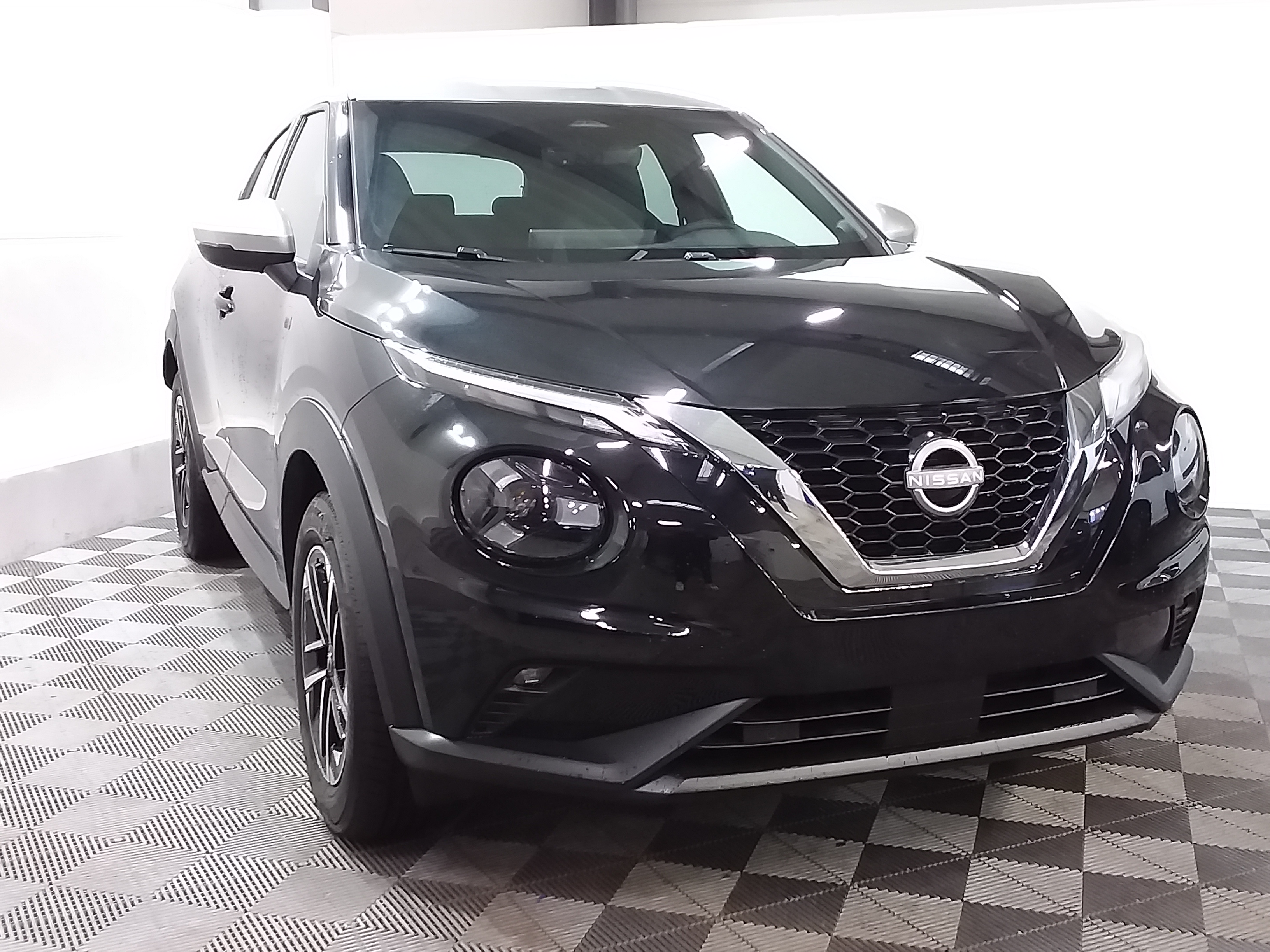 Photo 3 du véhicule NISSAN JUKE