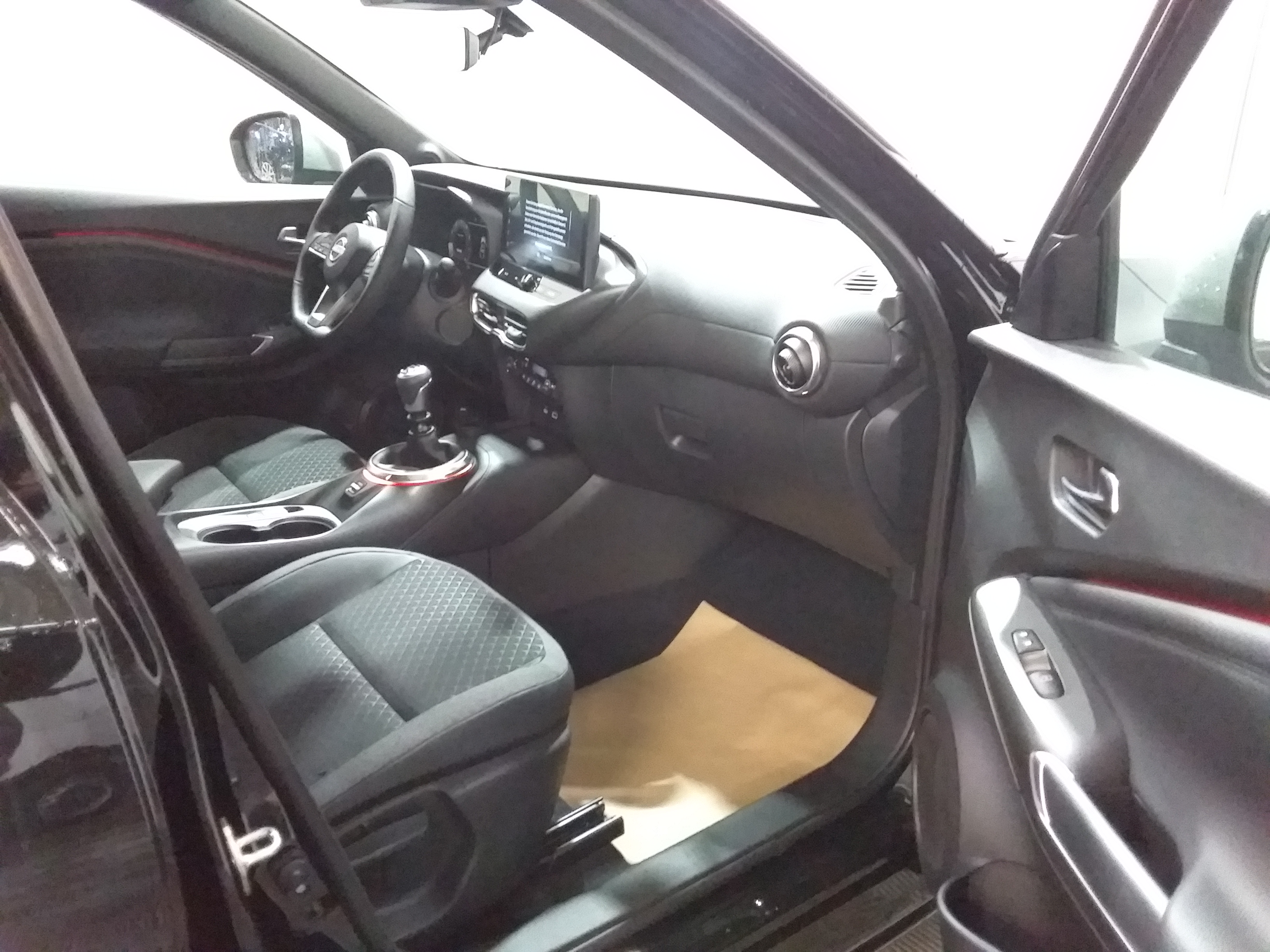 Photo 7 du véhicule NISSAN JUKE
