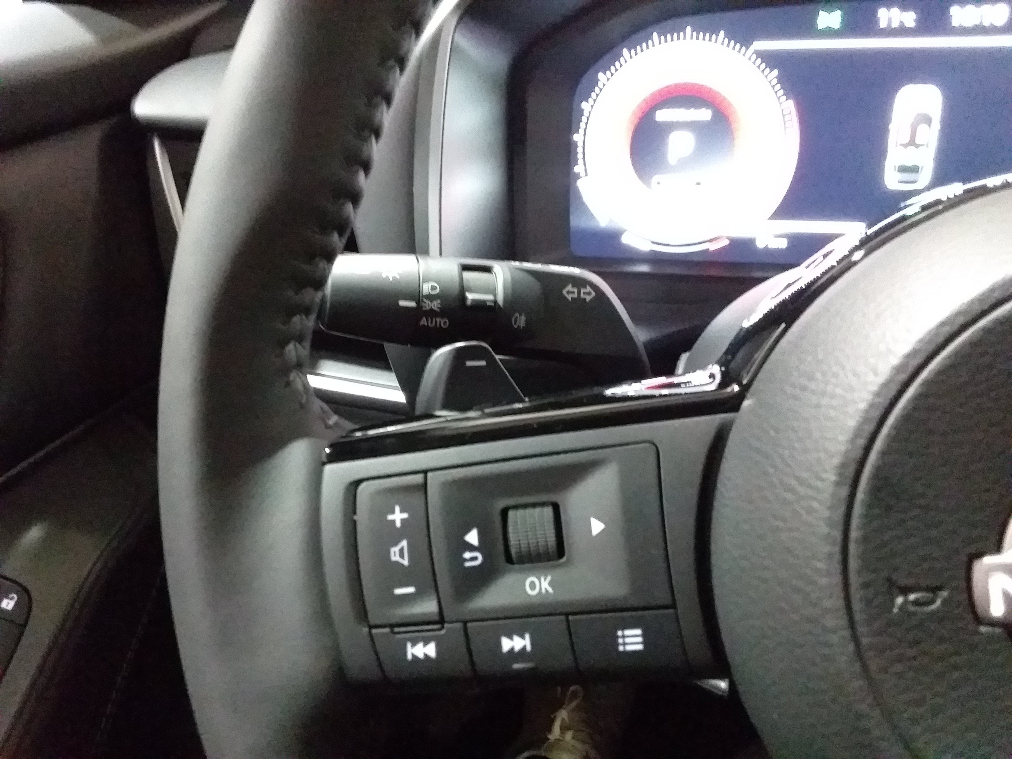 Photo 28 du véhicule NISSAN QASHQAI