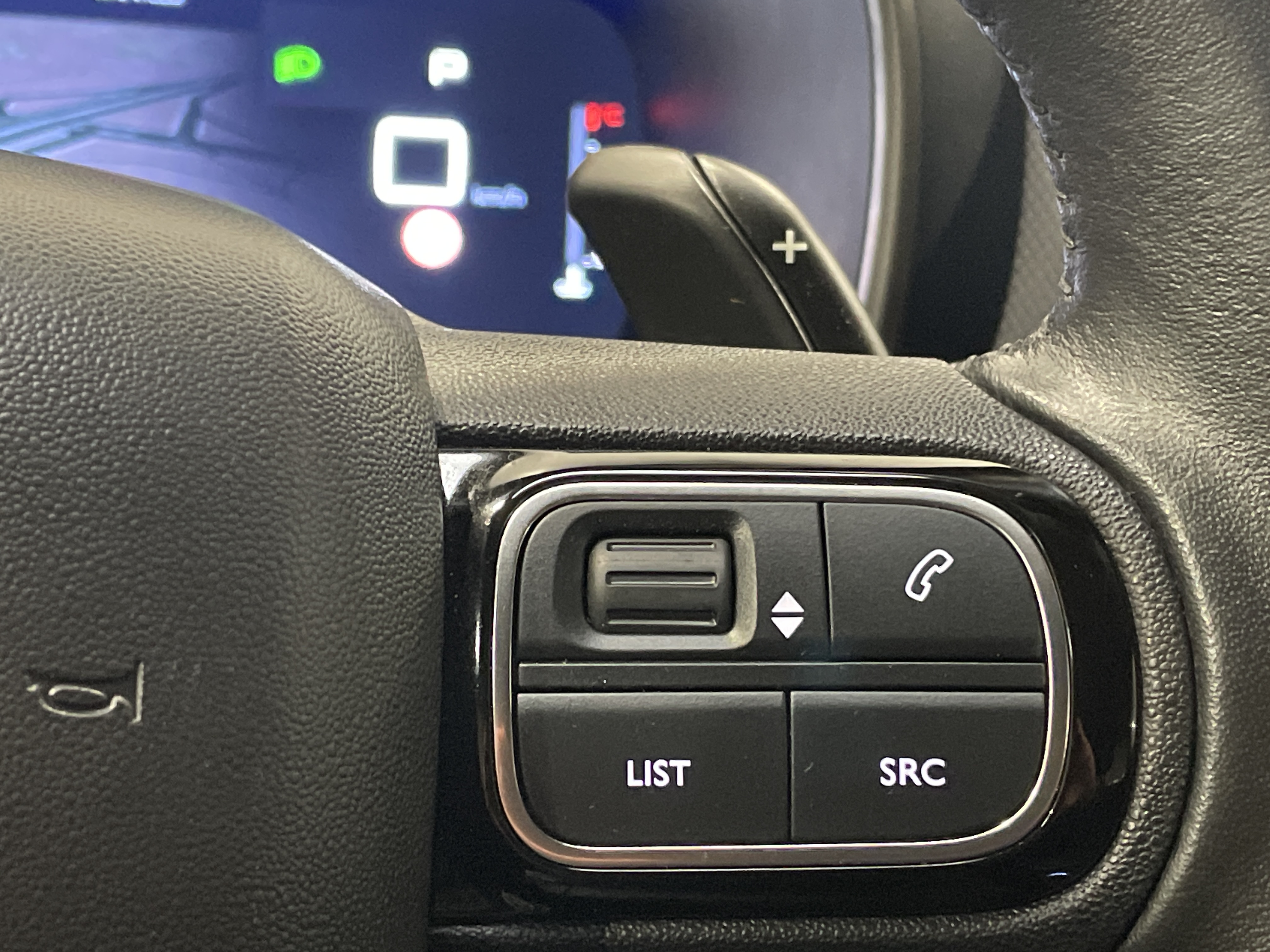 Photo 32 du véhicule CITROEN C5 AIRCROSS