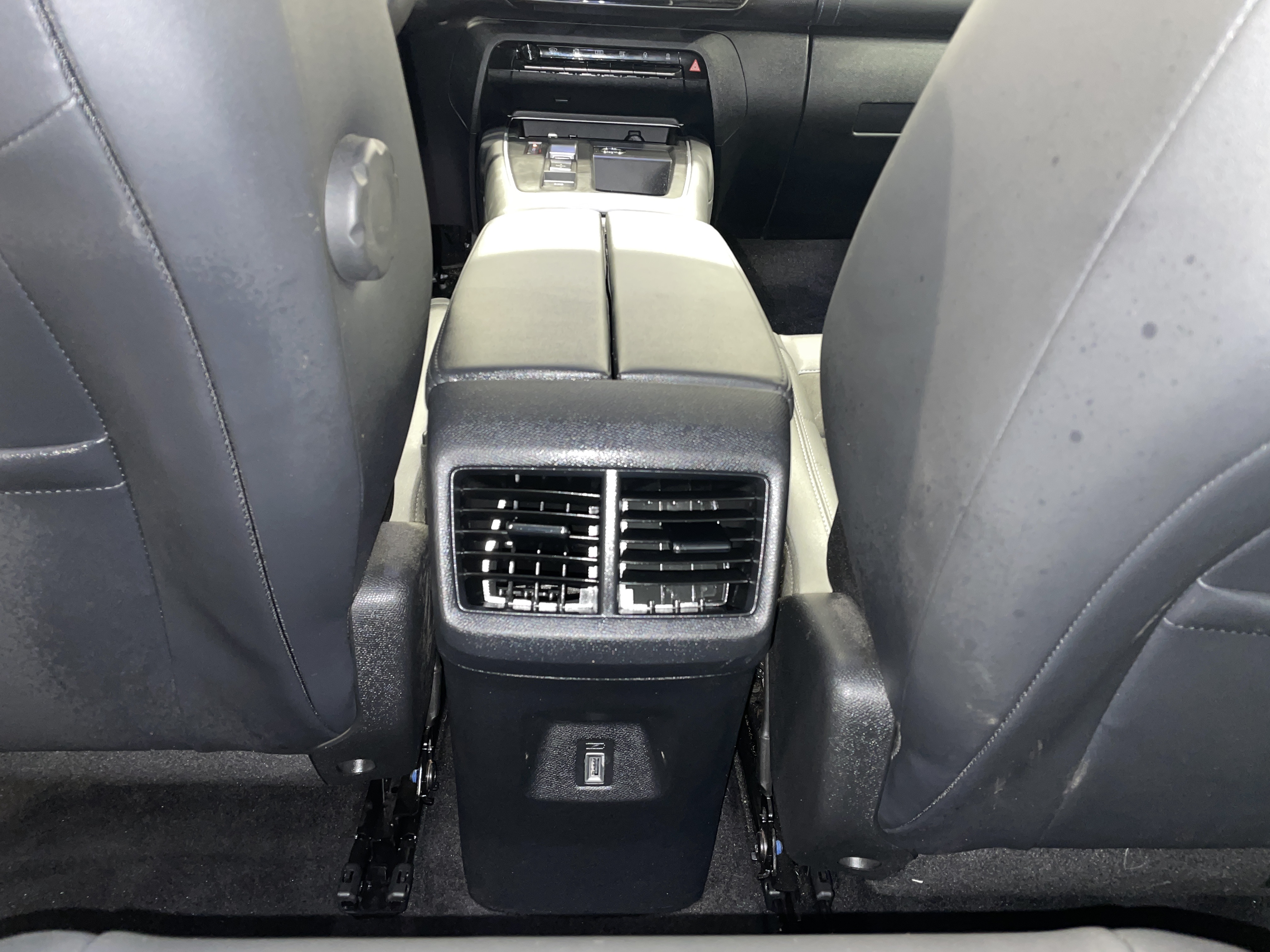 Photo 45 du véhicule CITROEN C5 AIRCROSS
