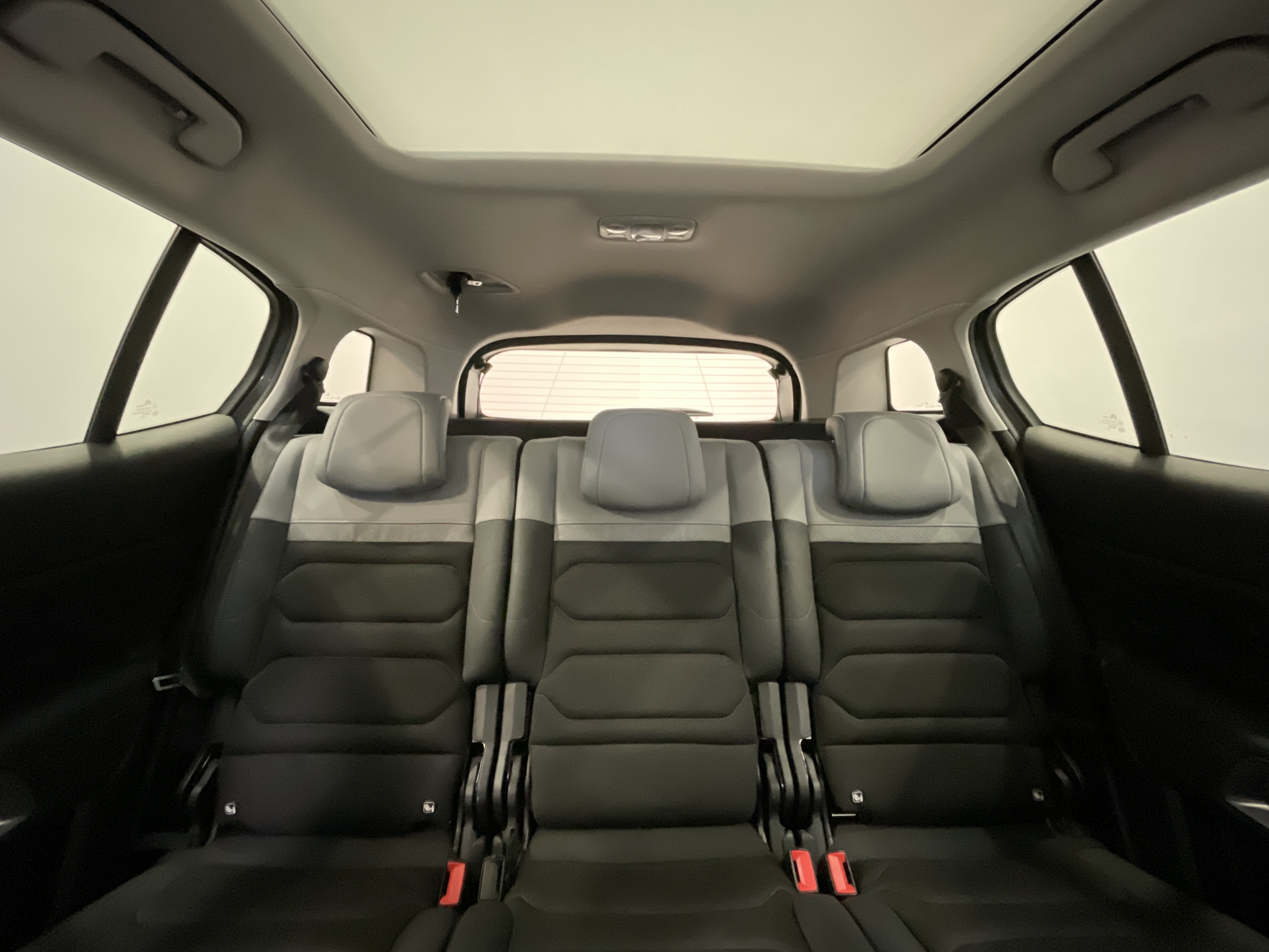 Photo 44 du véhicule CITROEN C5 AIRCROSS