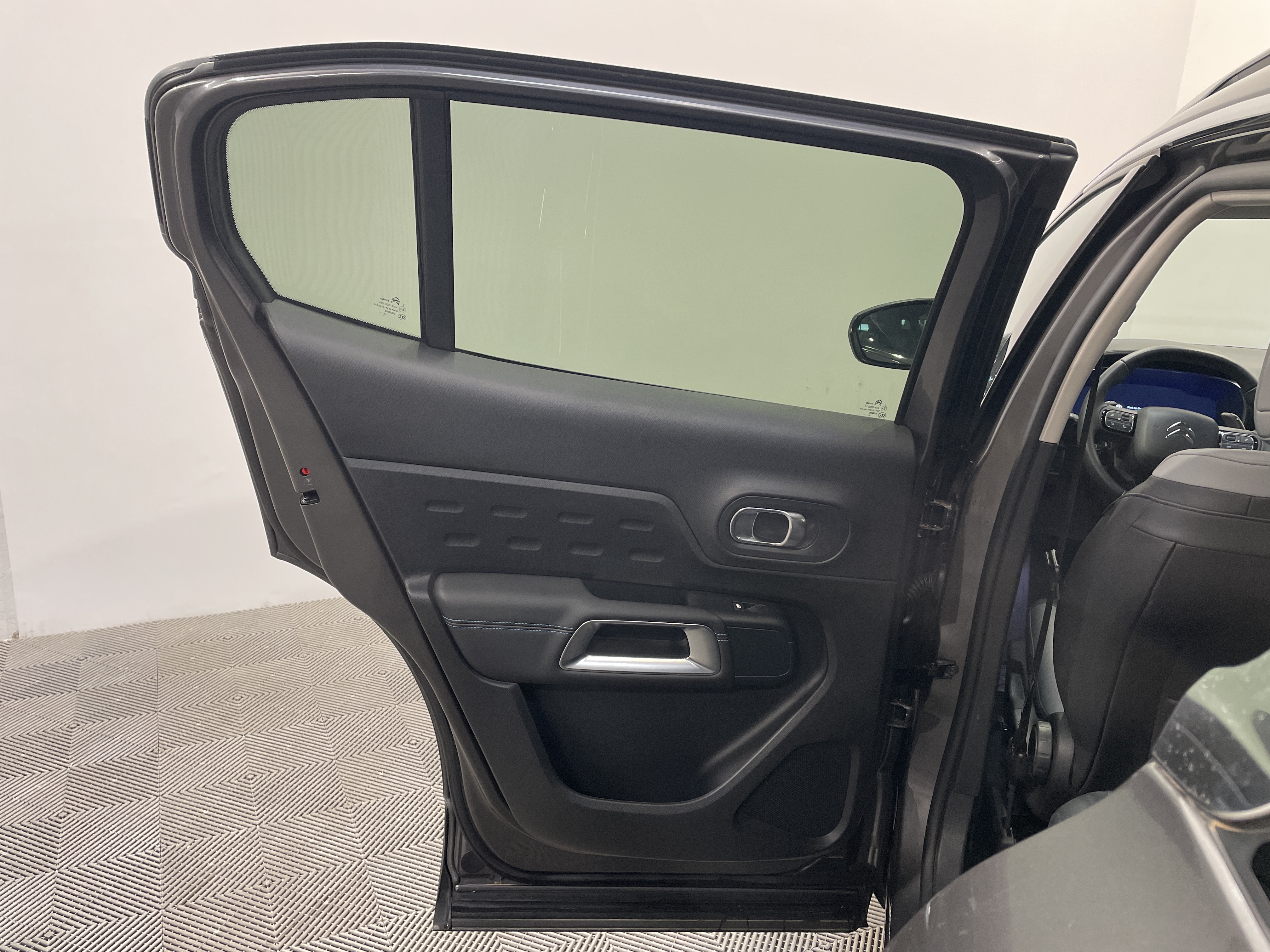 Photo 40 du véhicule CITROEN C5 AIRCROSS