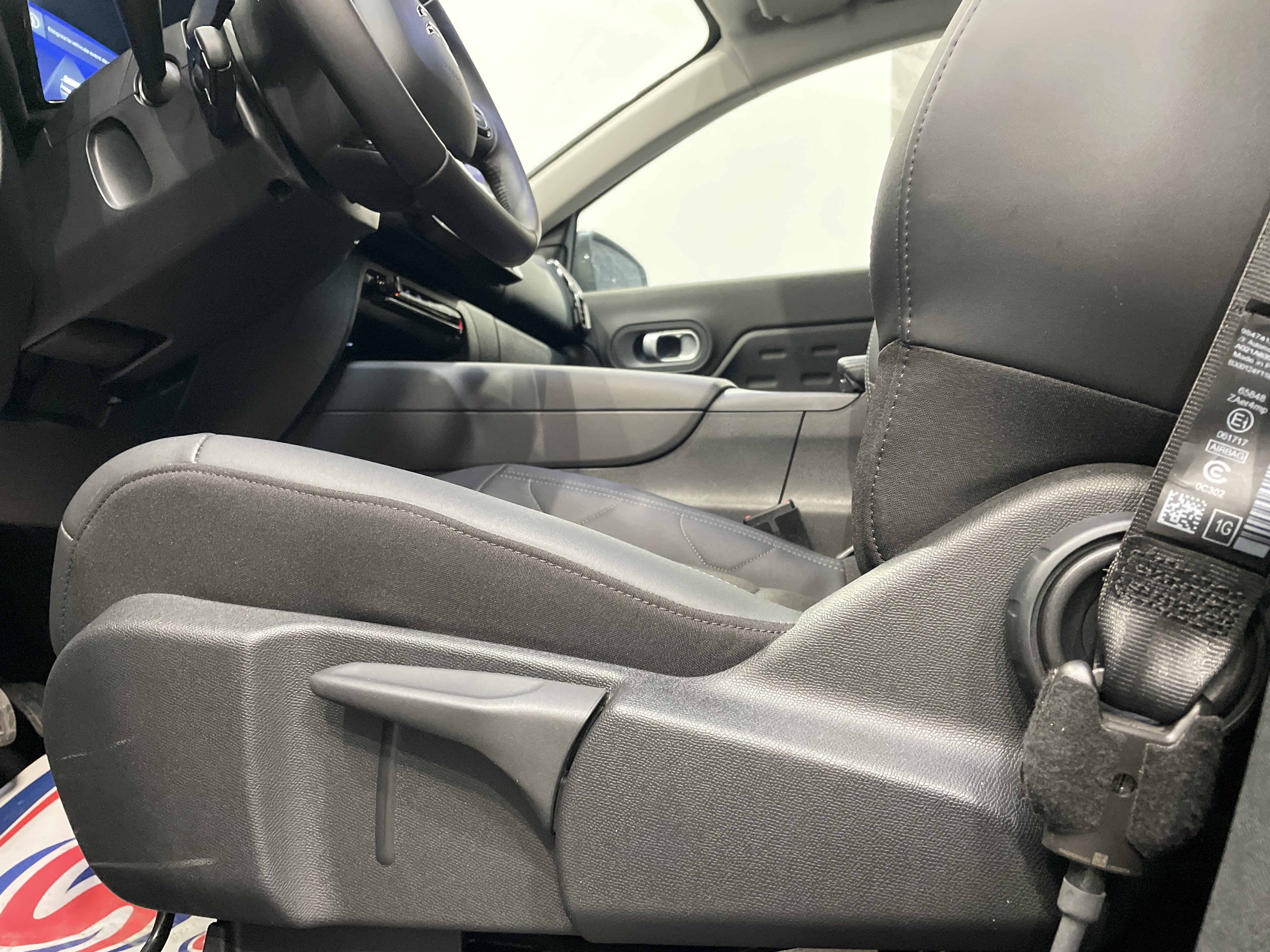Photo 39 du véhicule CITROEN C5 AIRCROSS