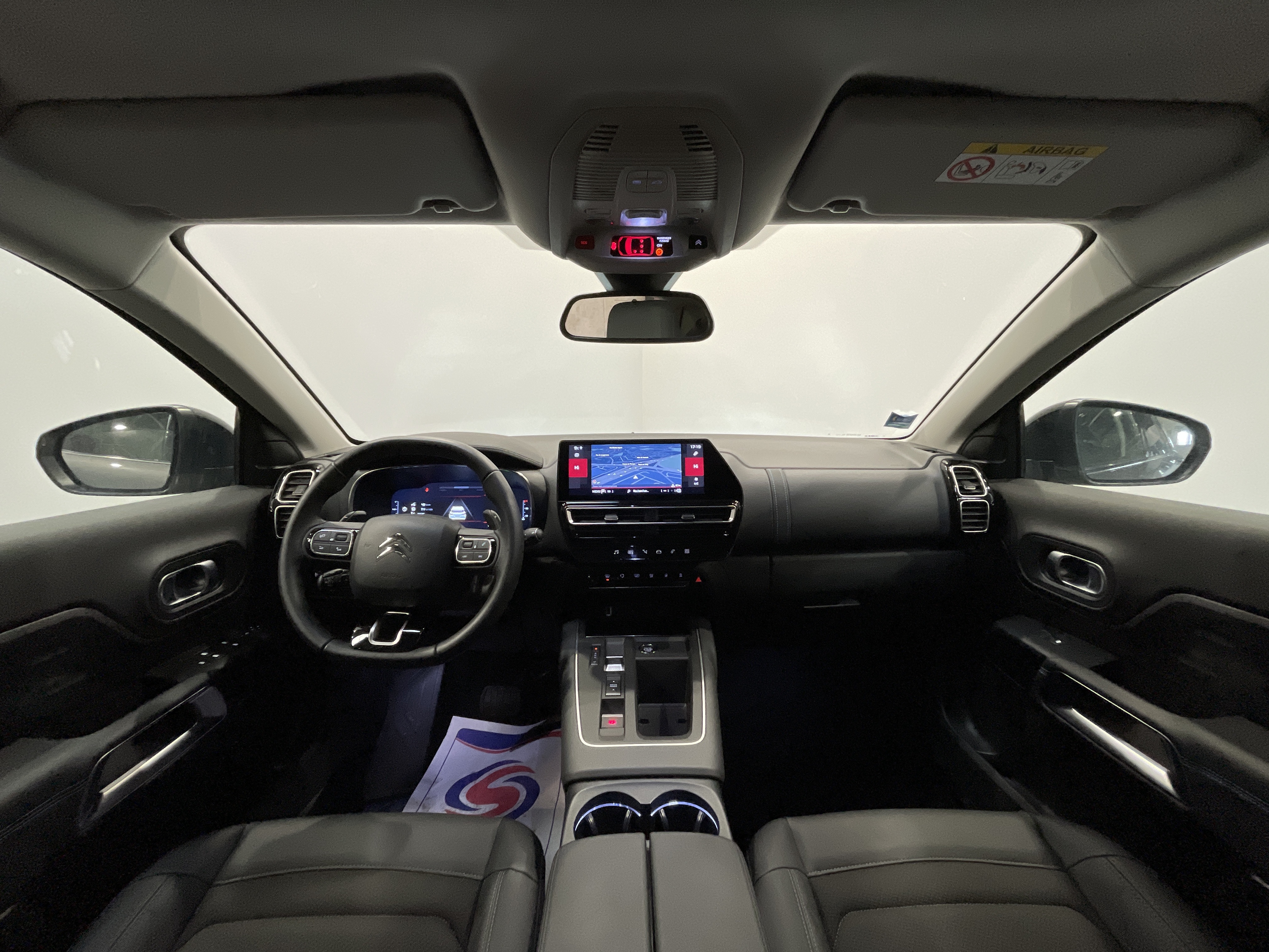 Photo 36 du véhicule CITROEN C5 AIRCROSS