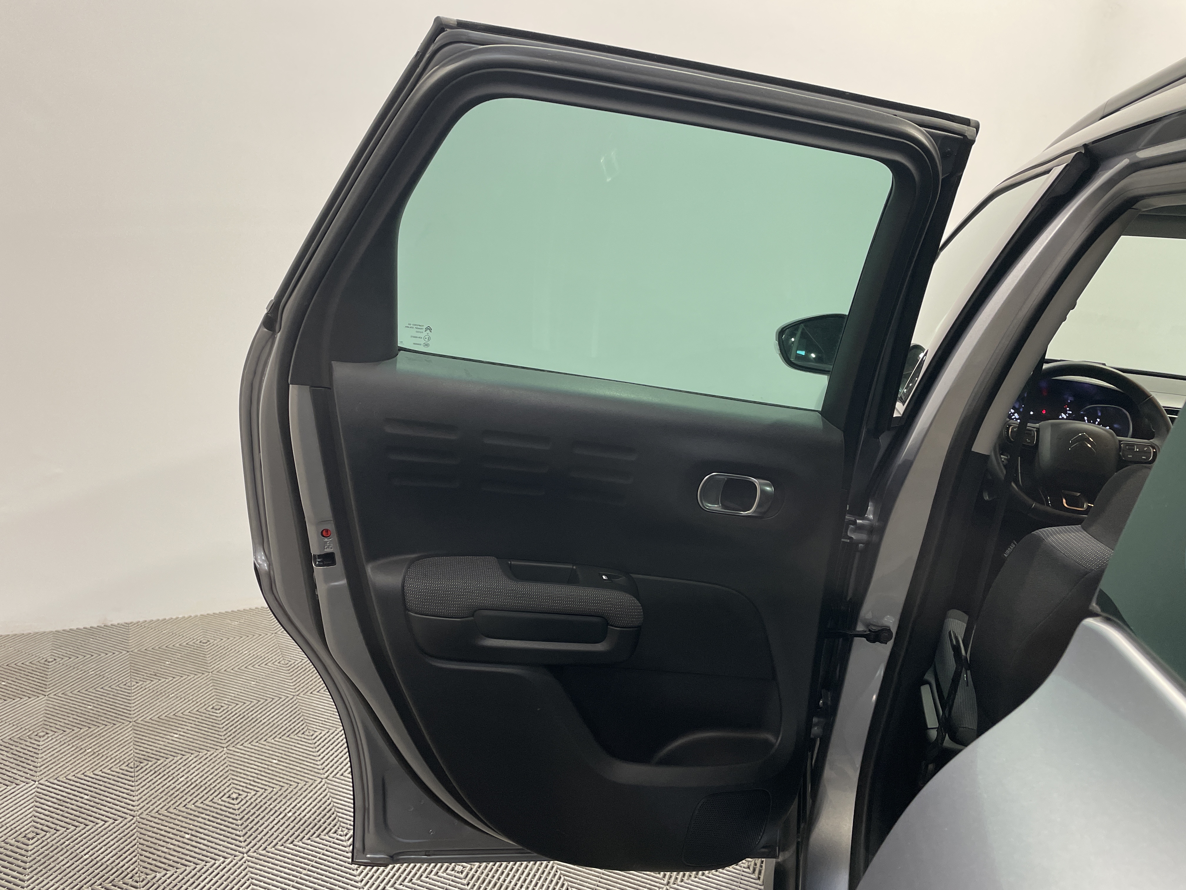 Photo 38 du véhicule CITROEN C3 AIRCROSS
