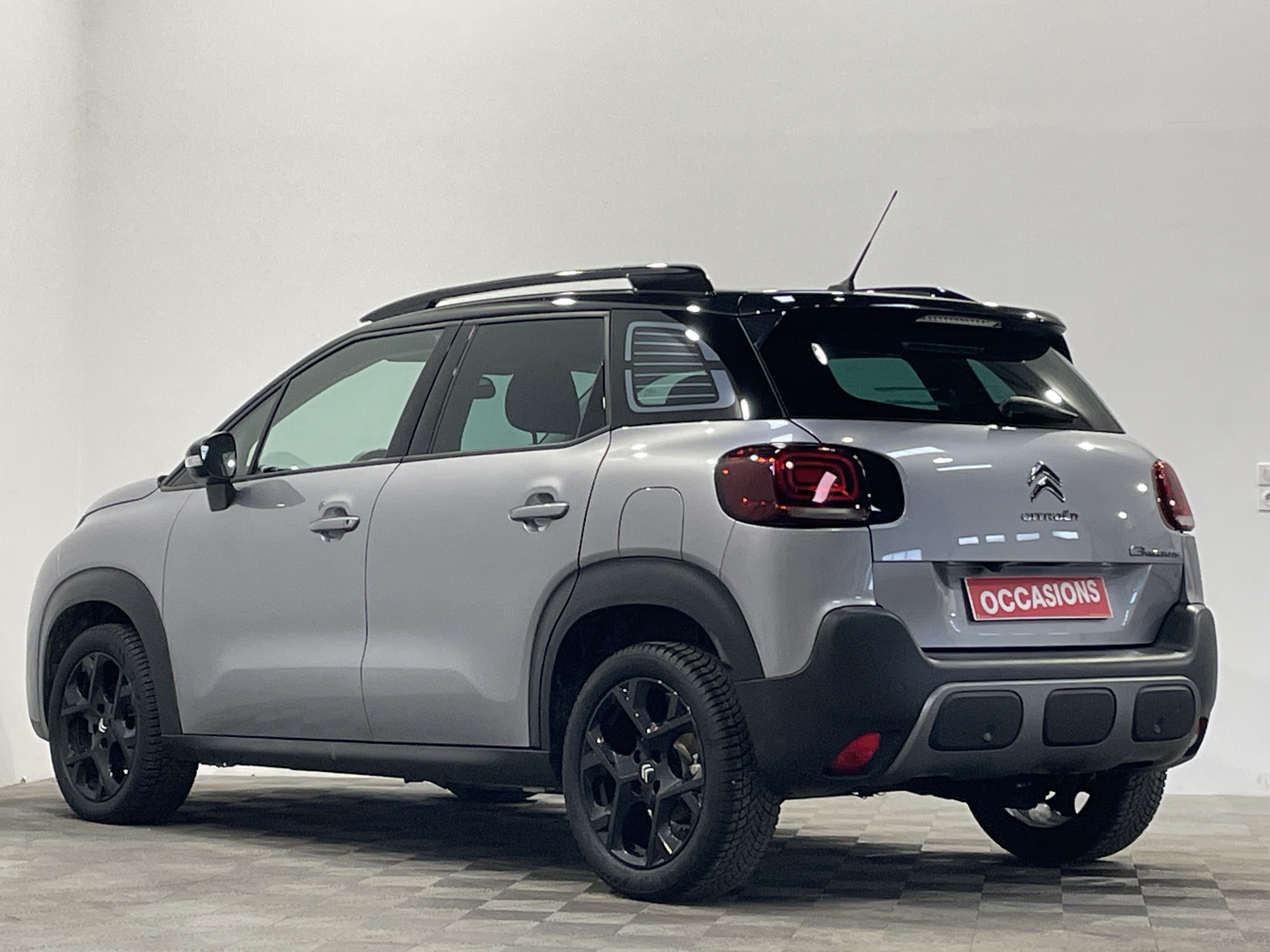 Photo 4 du véhicule CITROEN C3 AIRCROSS