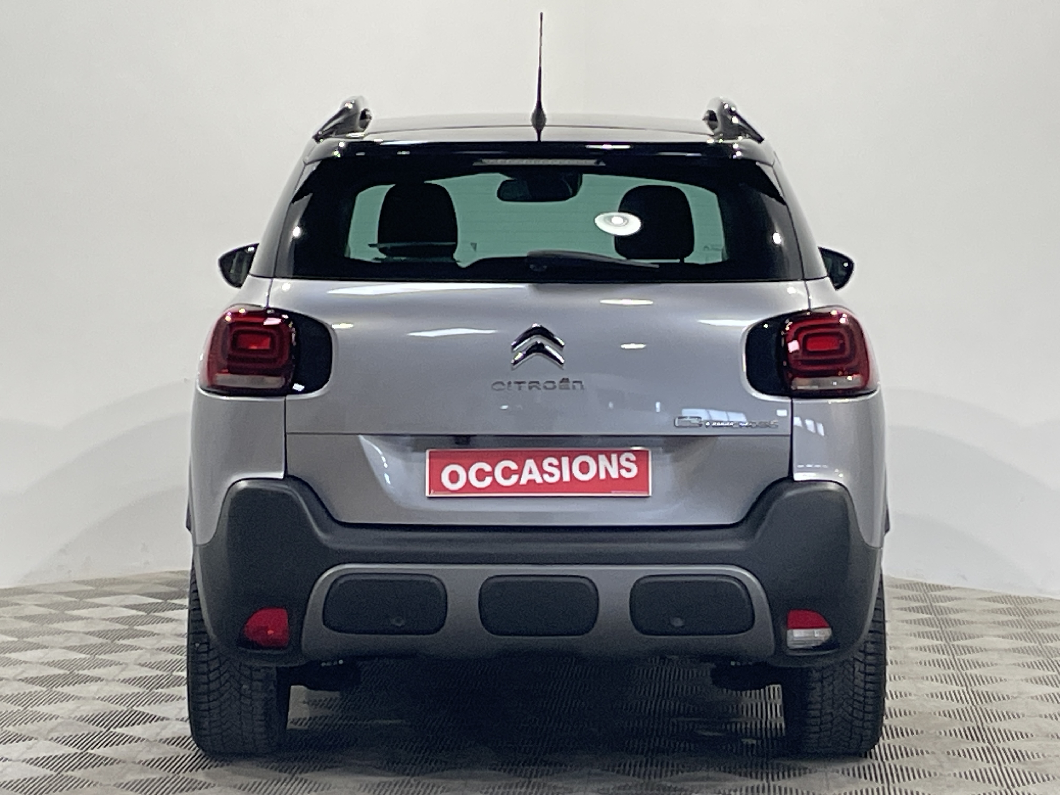 Photo 6 du véhicule CITROEN C3 AIRCROSS