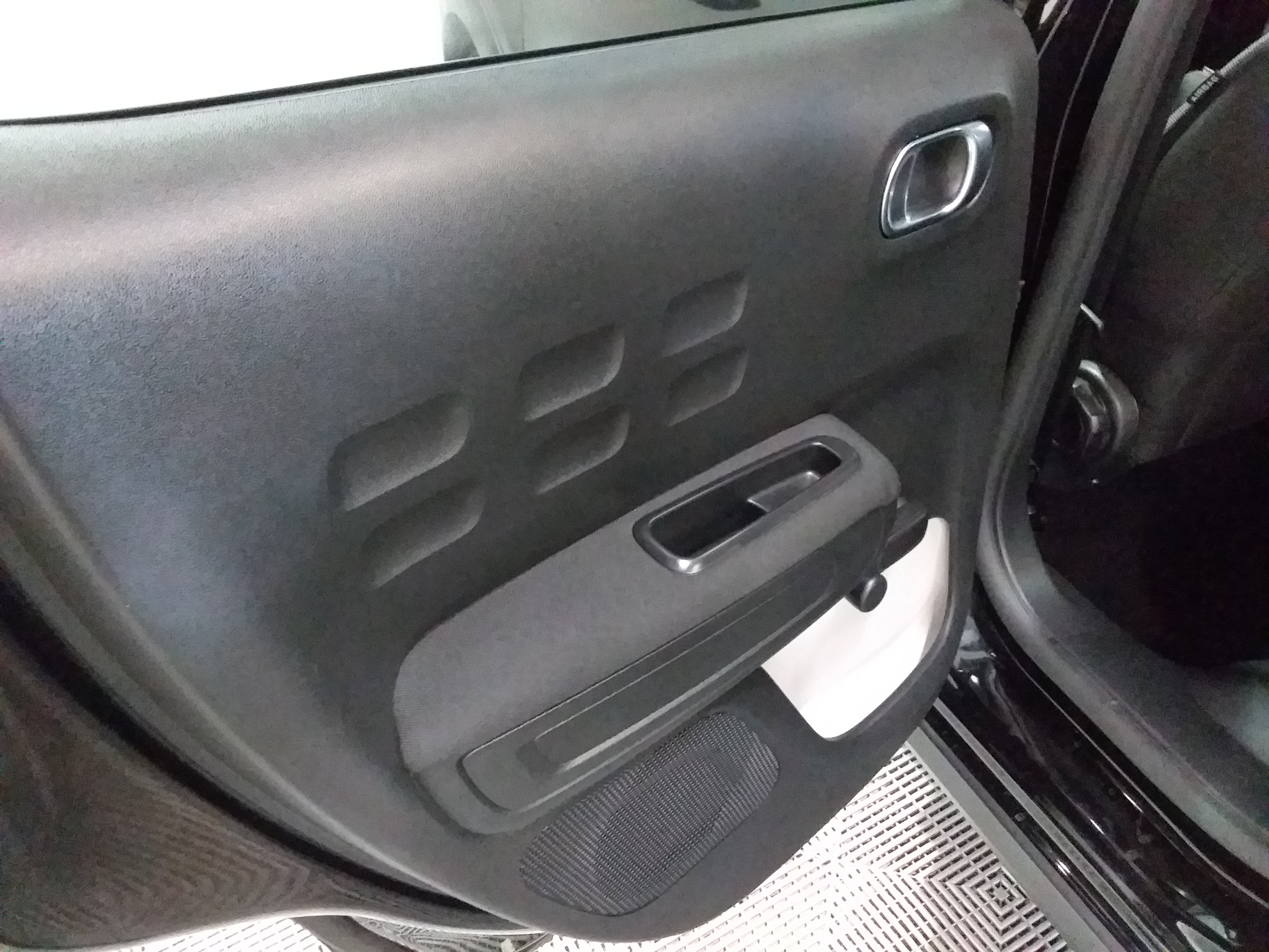 Photo 25 du véhicule CITROEN C3