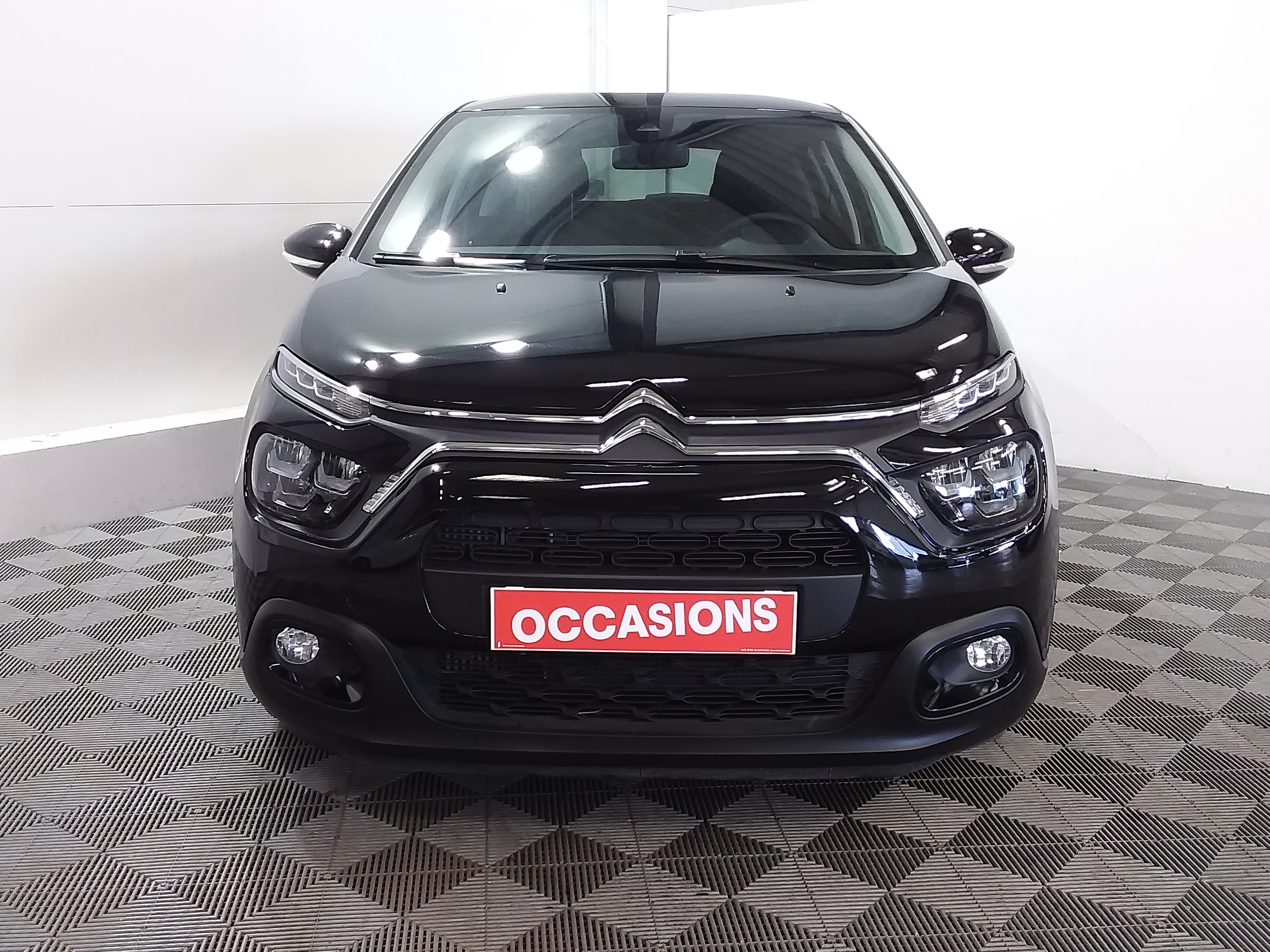 Photo 2 du véhicule CITROEN C3