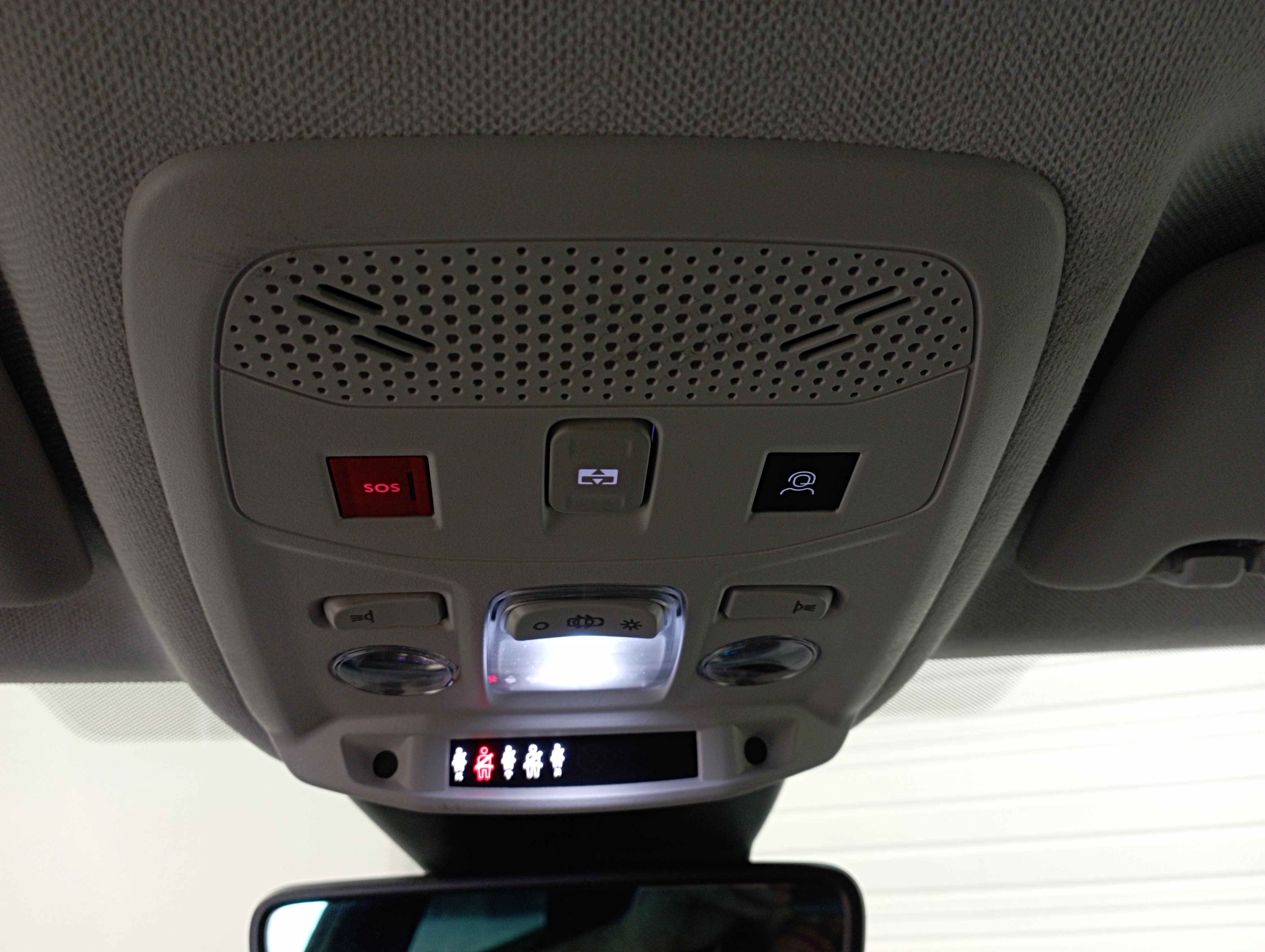 Photo 34 du véhicule CITROEN C4