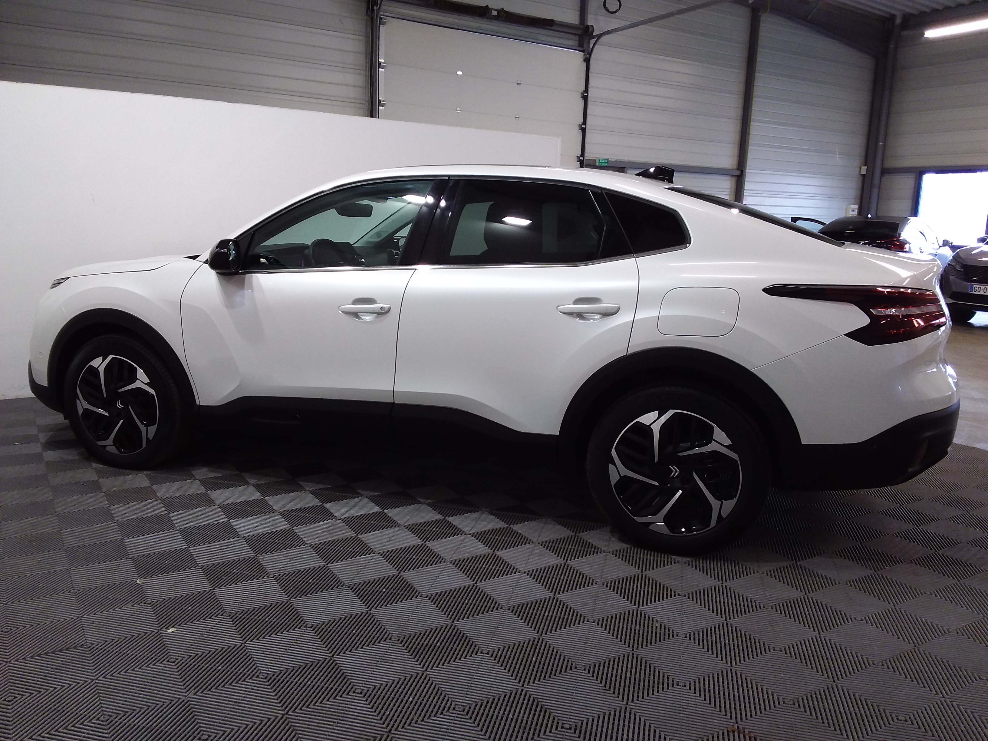 Photo 29 du véhicule CITROEN C4 X