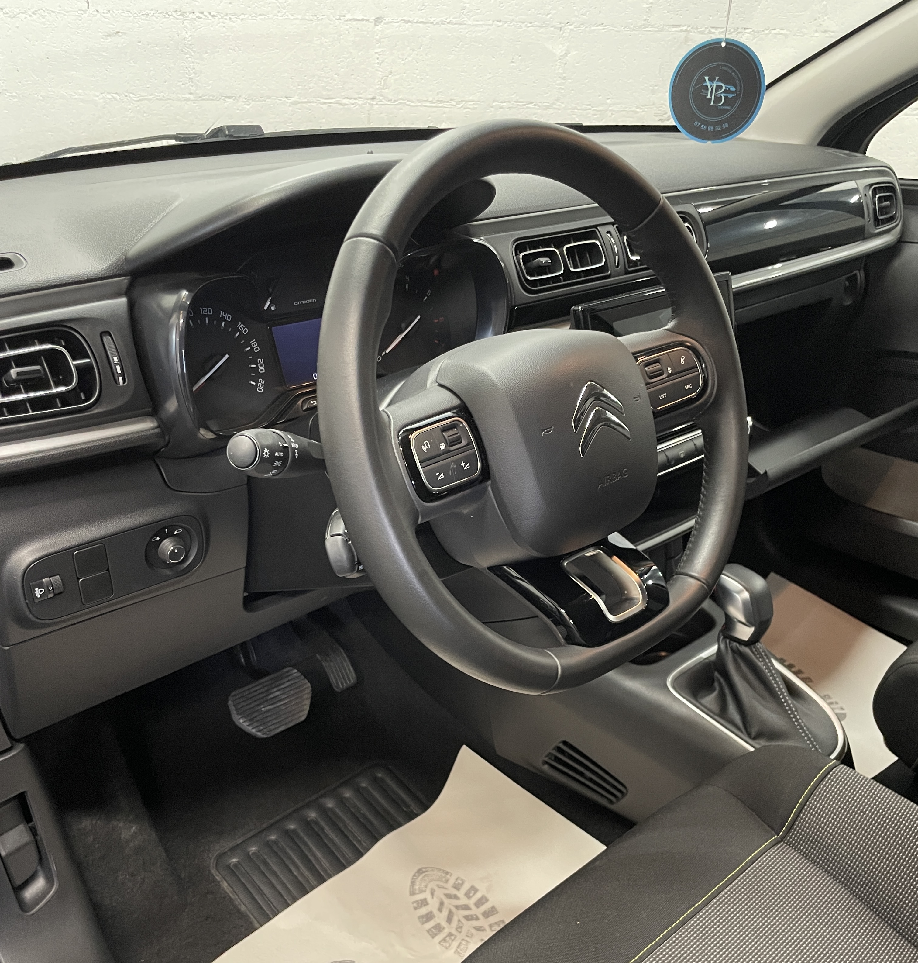 Photo 10 du véhicule CITROEN C3