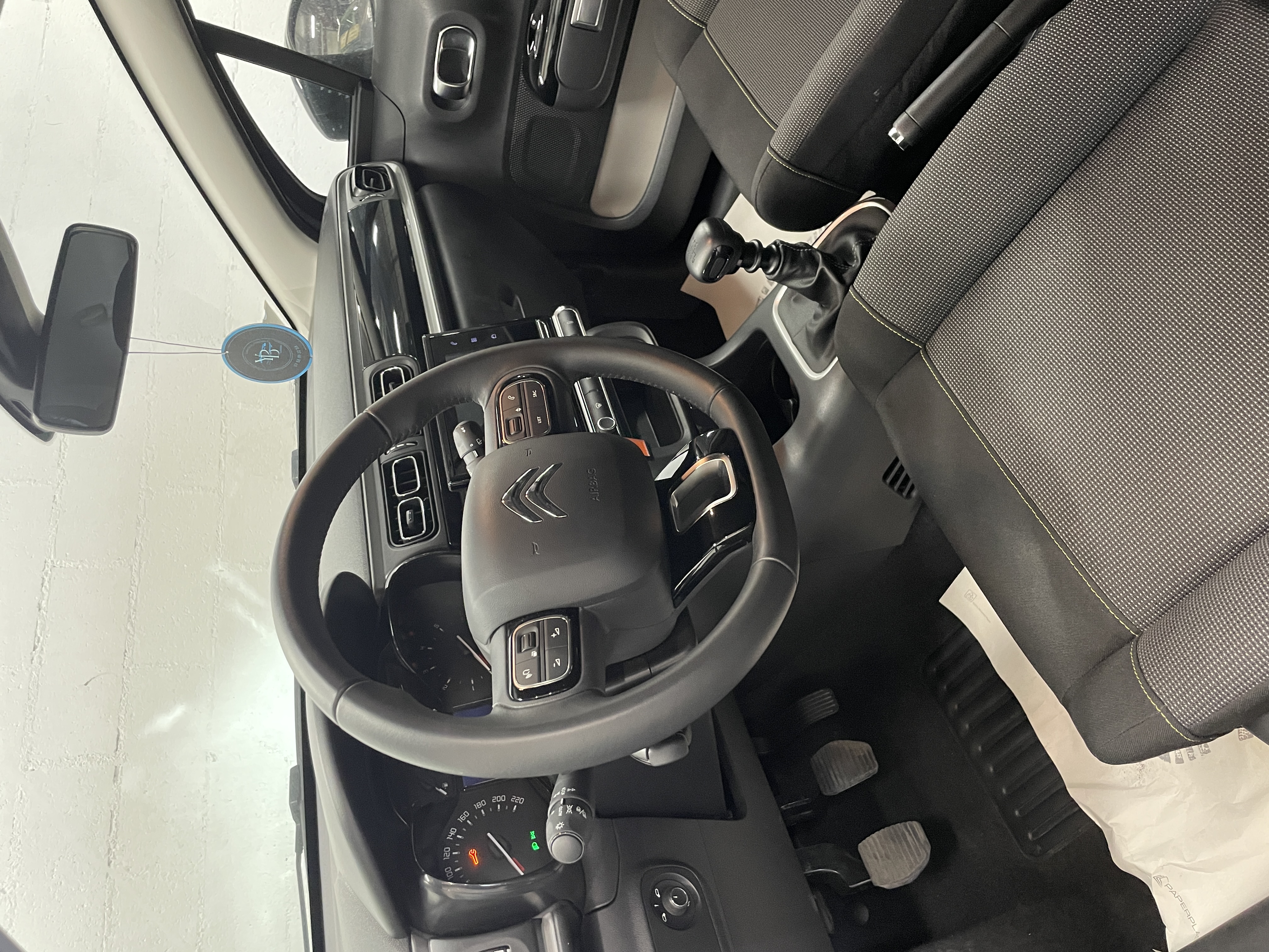 Photo 11 du véhicule CITROEN C3