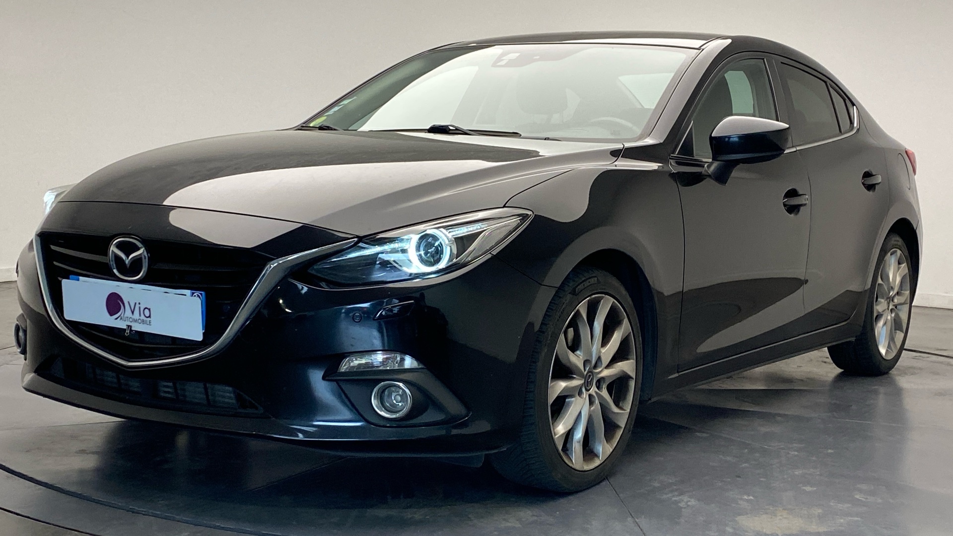 Acheter une voiture d'occasion - Via Automobile