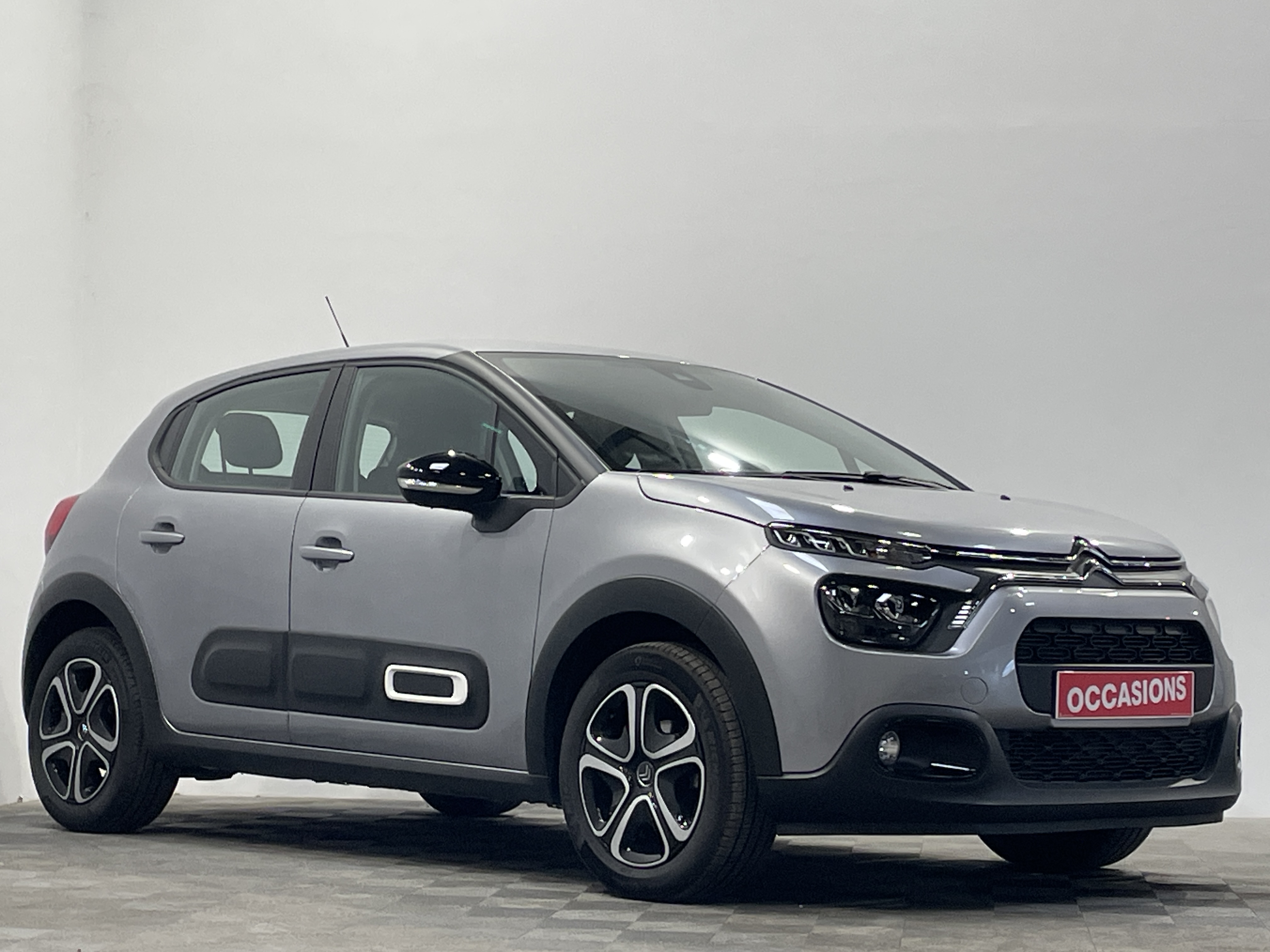 Photo 2 du véhicule CITROEN C3