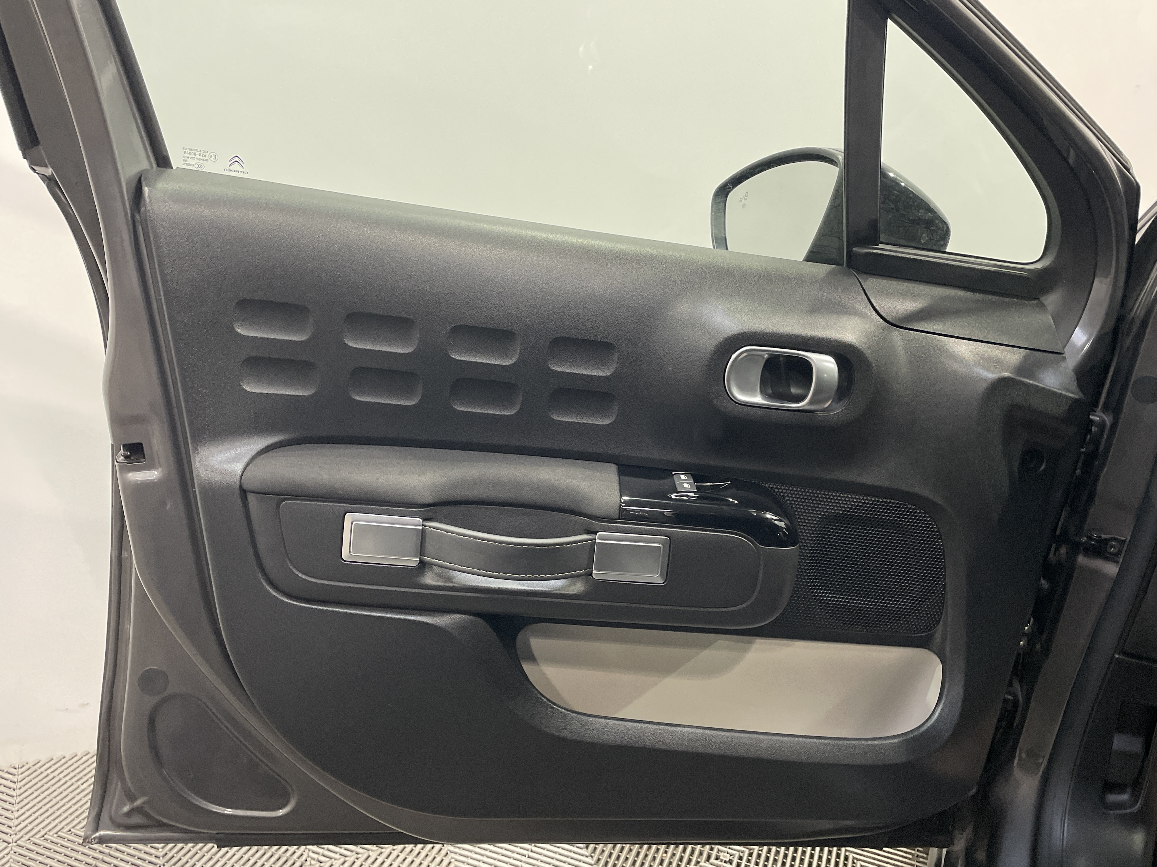 Photo 32 du véhicule CITROEN C3