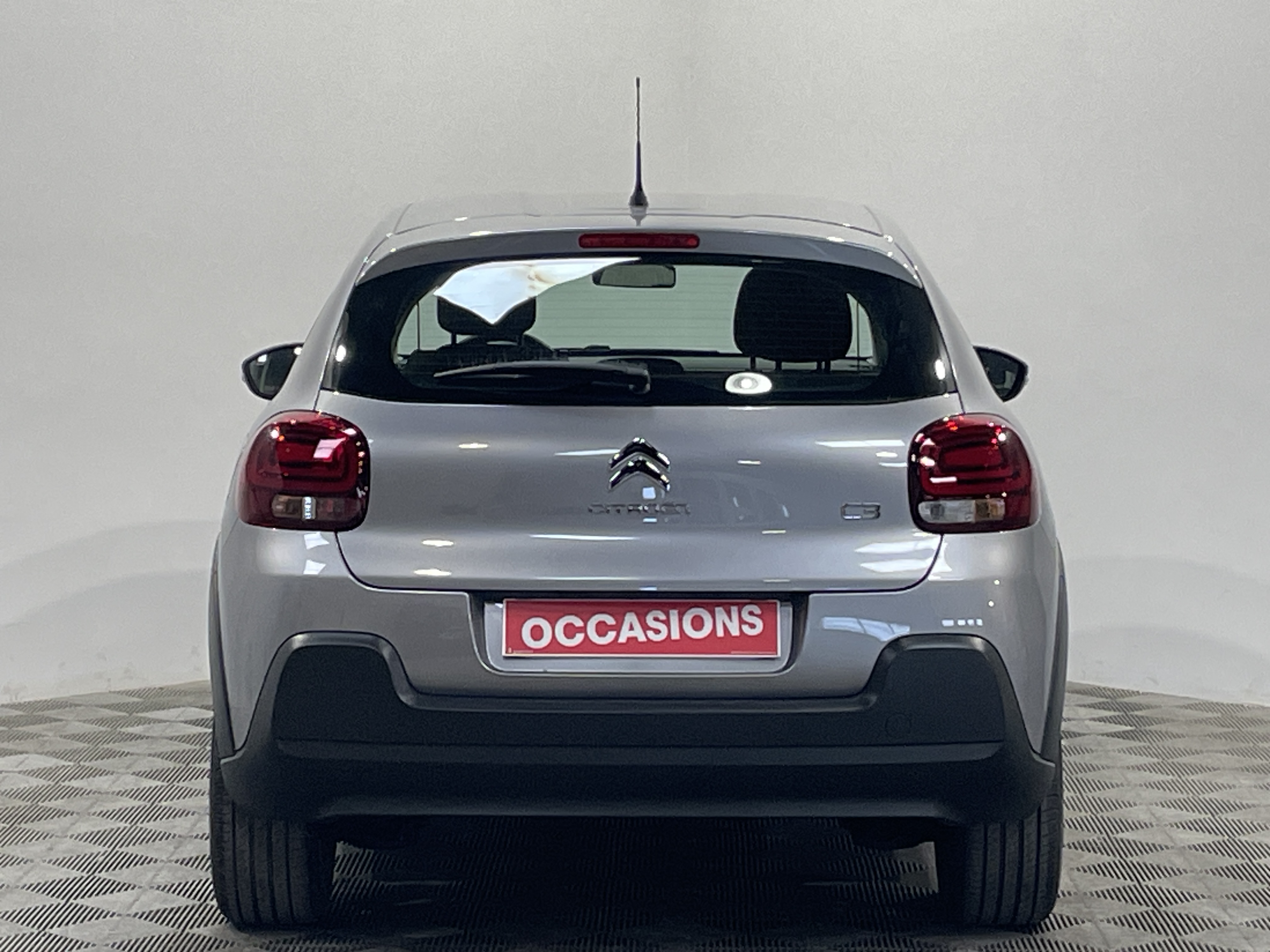 Photo 6 du véhicule CITROEN C3