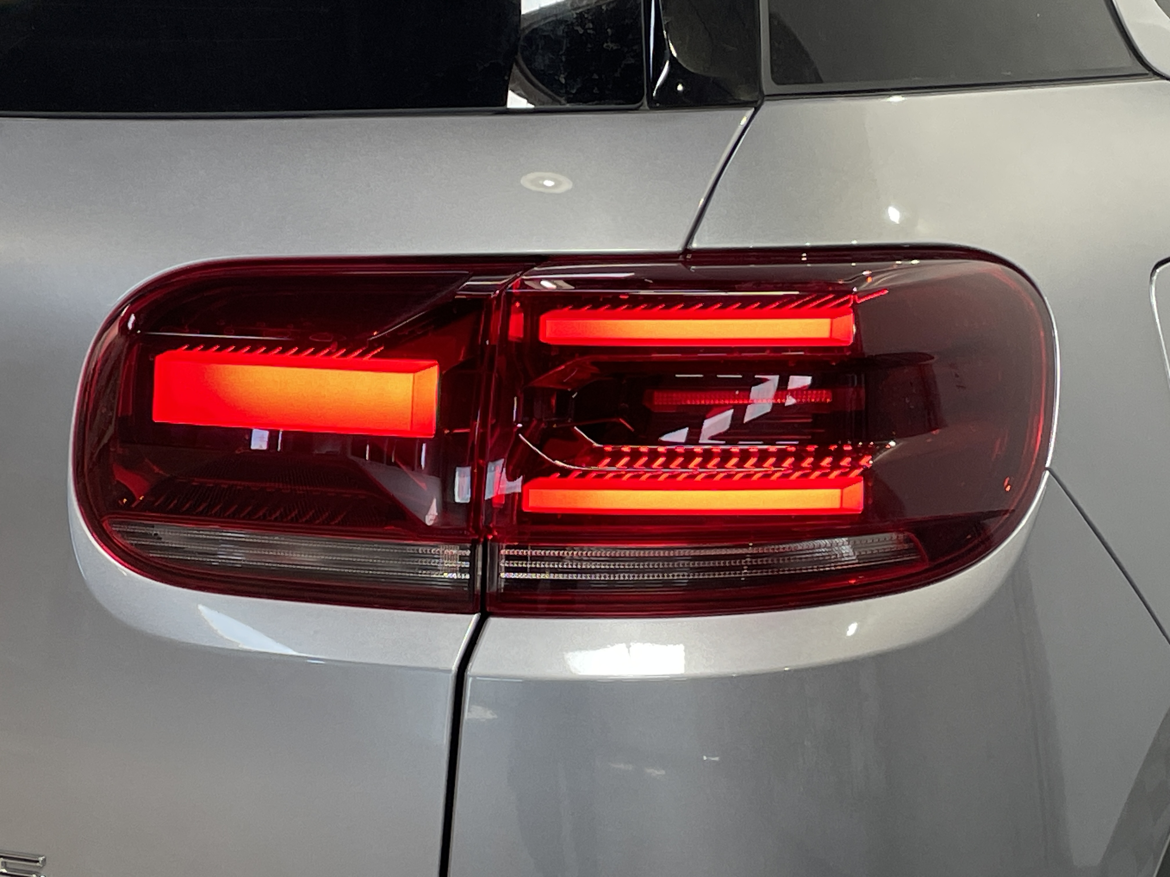 Photo 8 du véhicule CITROEN C5 AIRCROSS