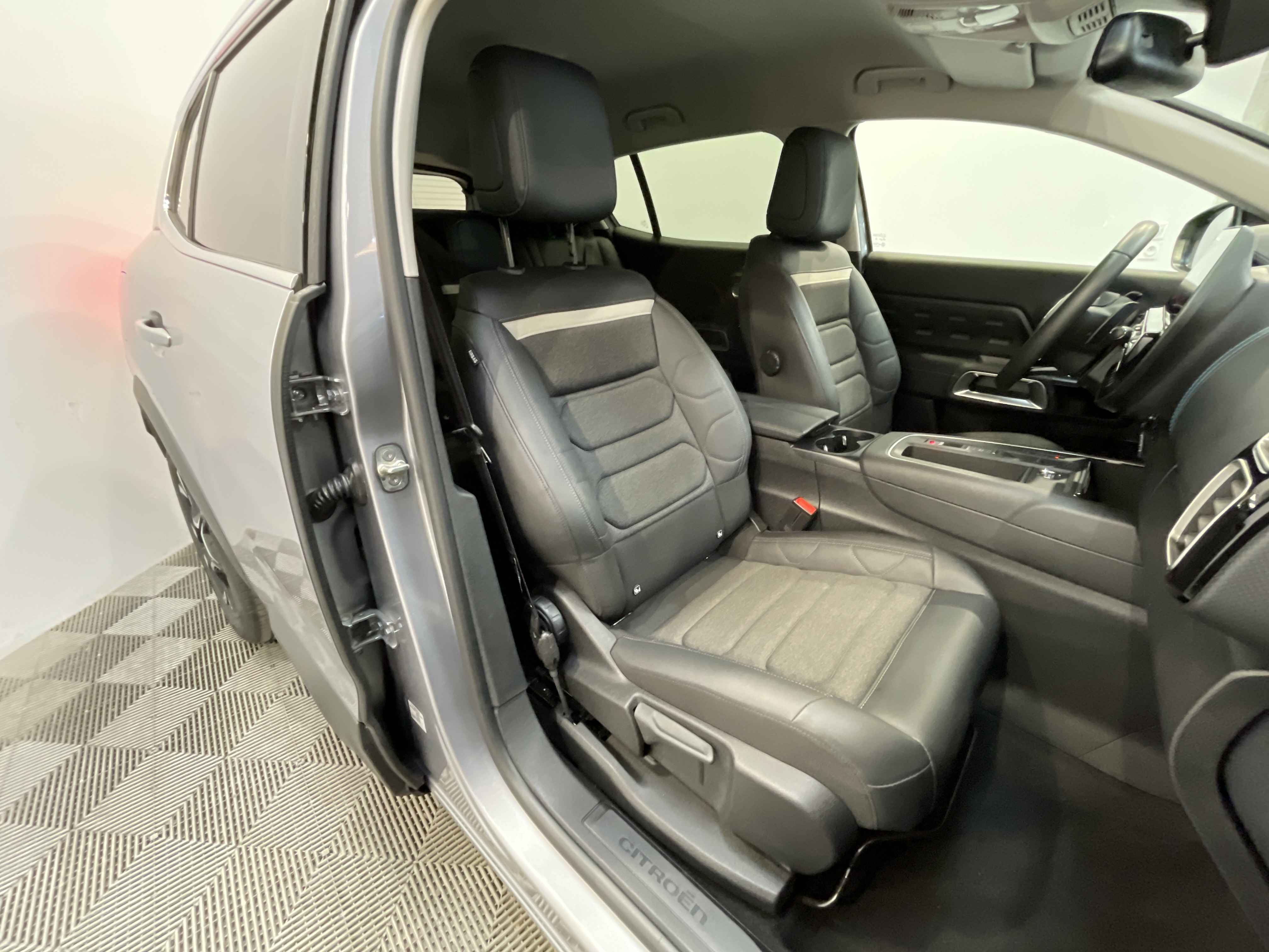 Photo 47 du véhicule CITROEN C5 AIRCROSS