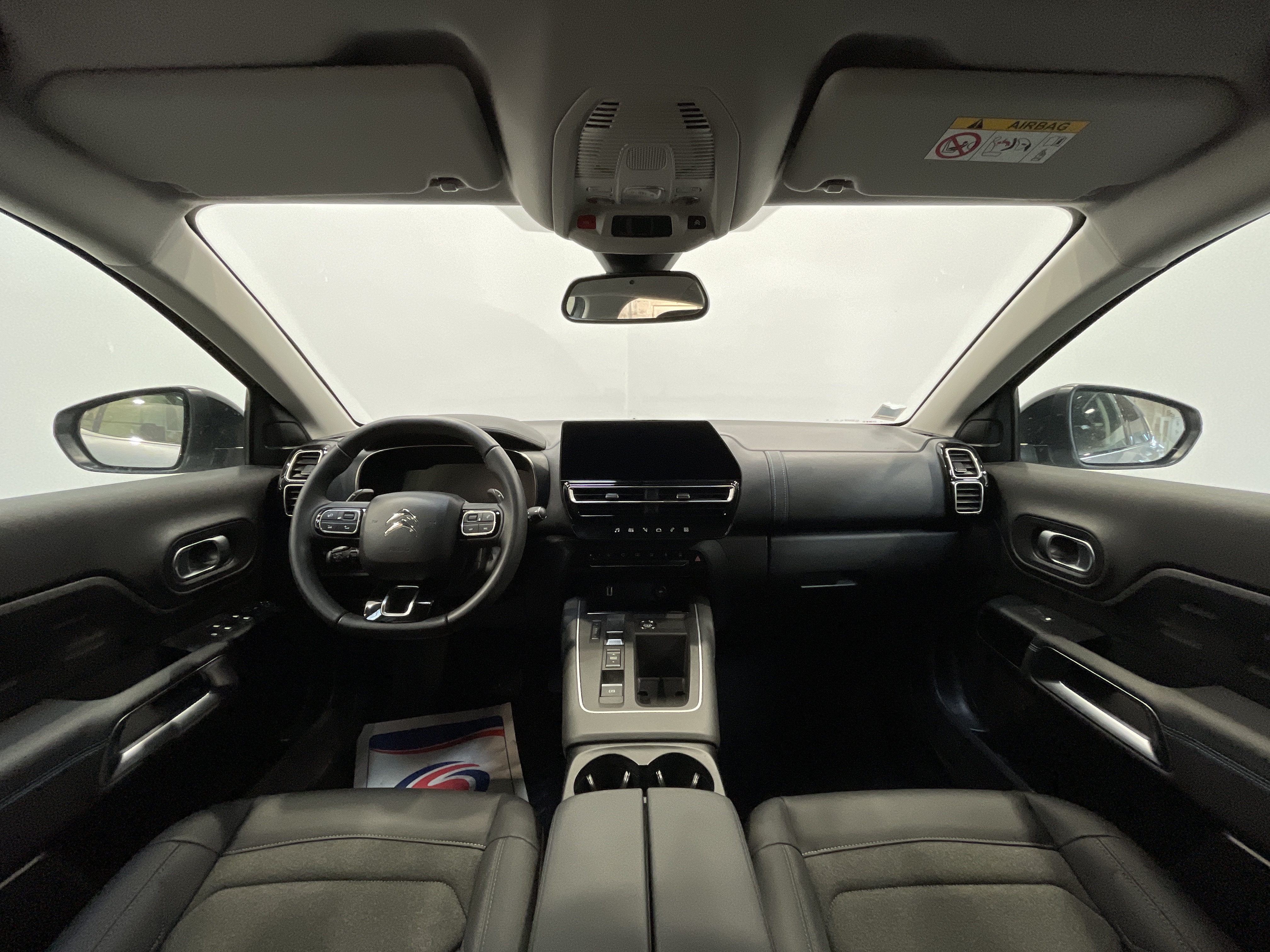 Photo 36 du véhicule CITROEN C5 AIRCROSS