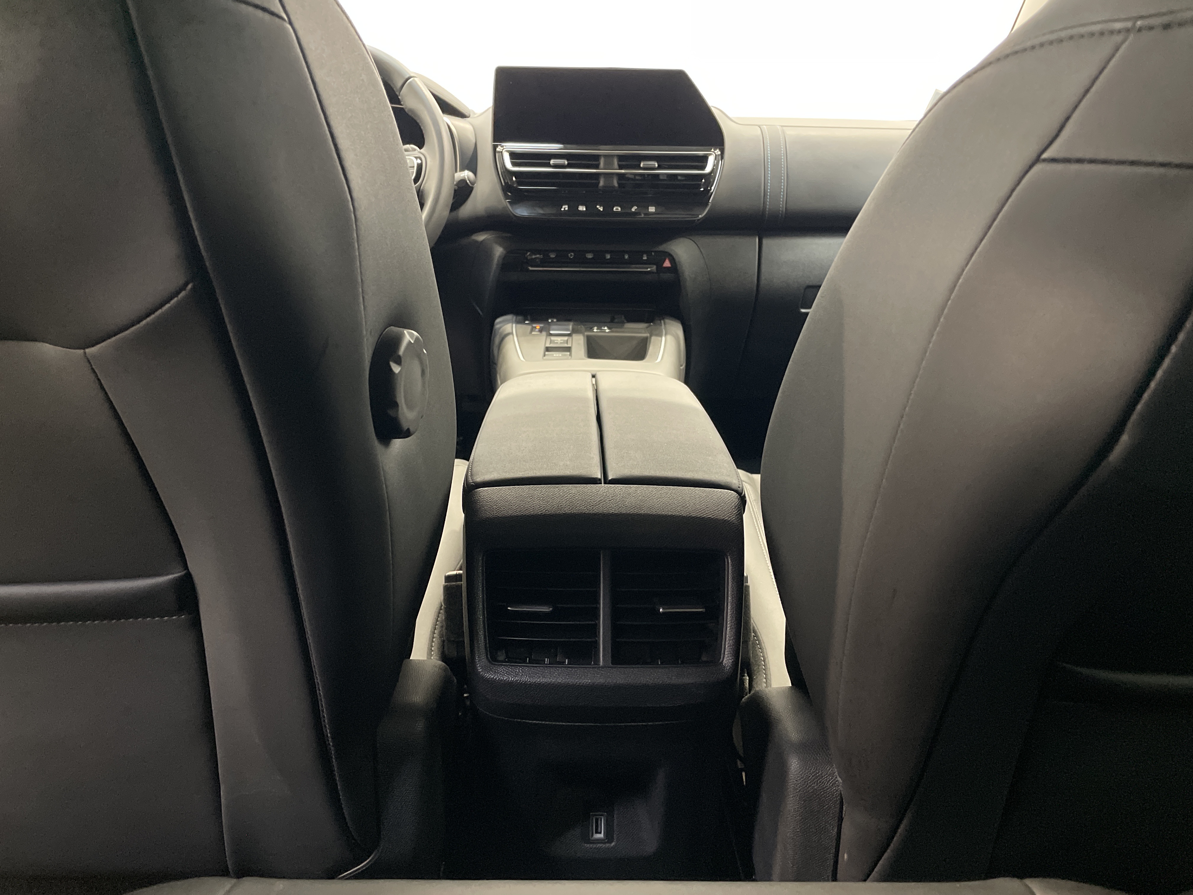 Photo 43 du véhicule CITROEN C5 AIRCROSS